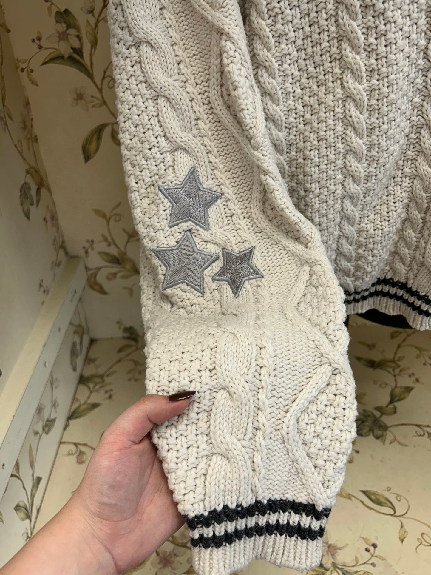 Taylor Swift Cream Cardigans, XL / 2XL