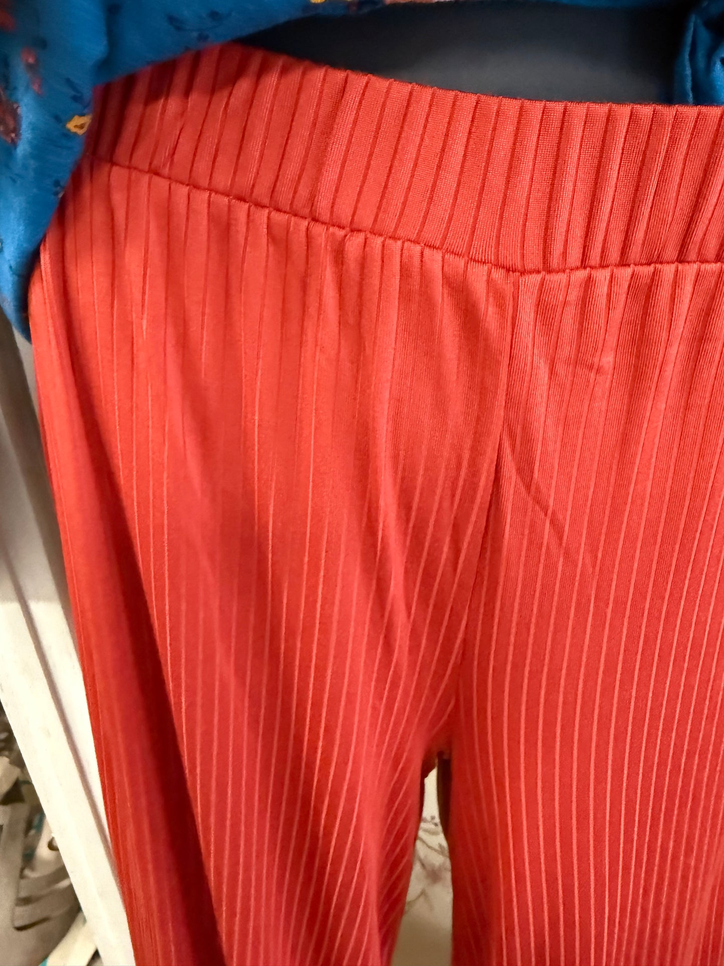 full circle rust Capris, xl