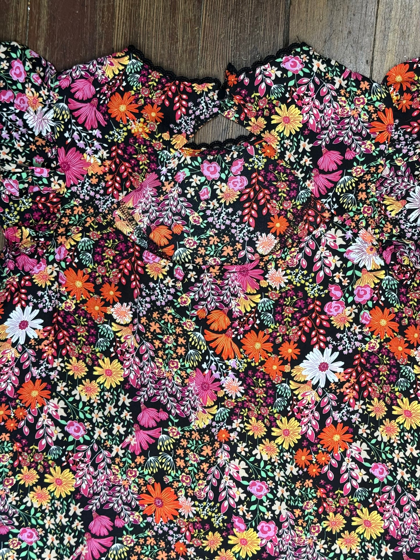 Status floral Tops, small