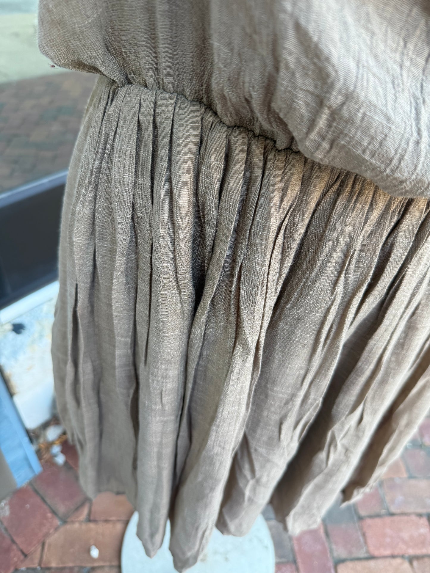 Entro Tan Dresses, M