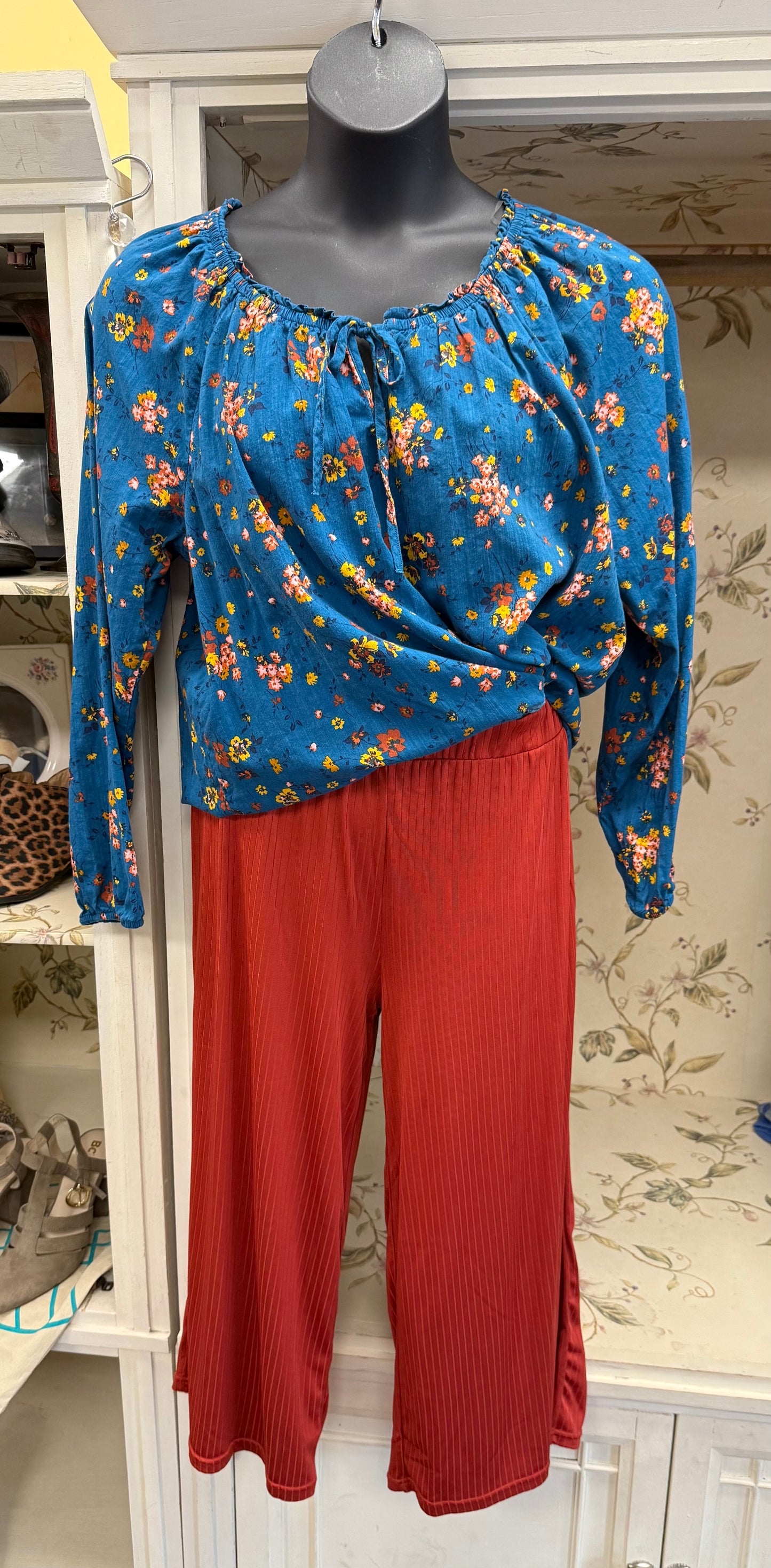 full circle rust Capris, xl