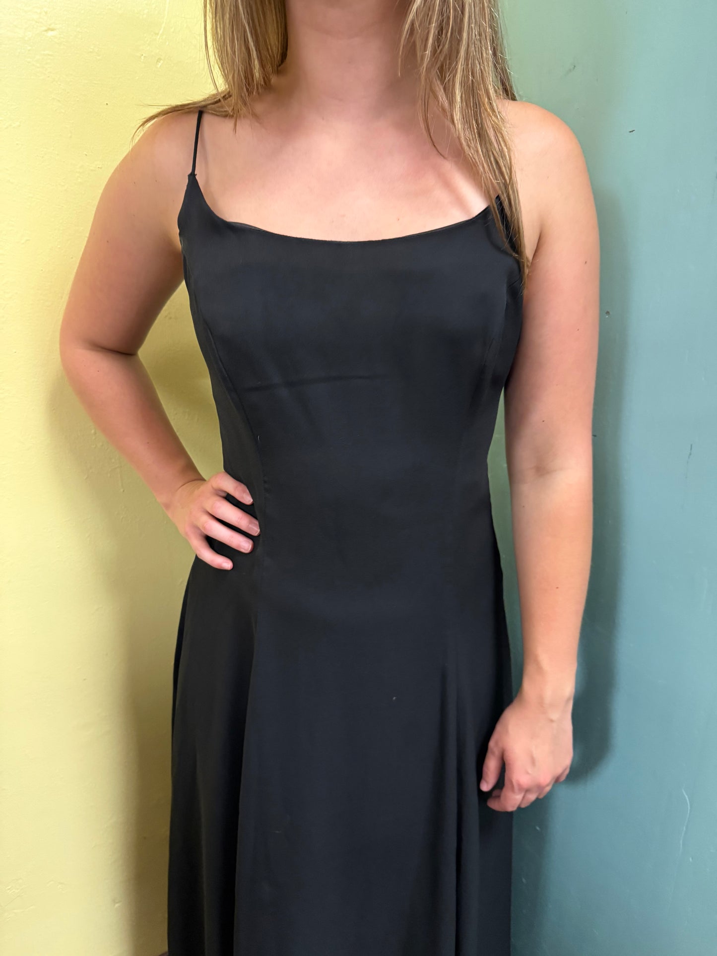 upbeat black dress, 9/10