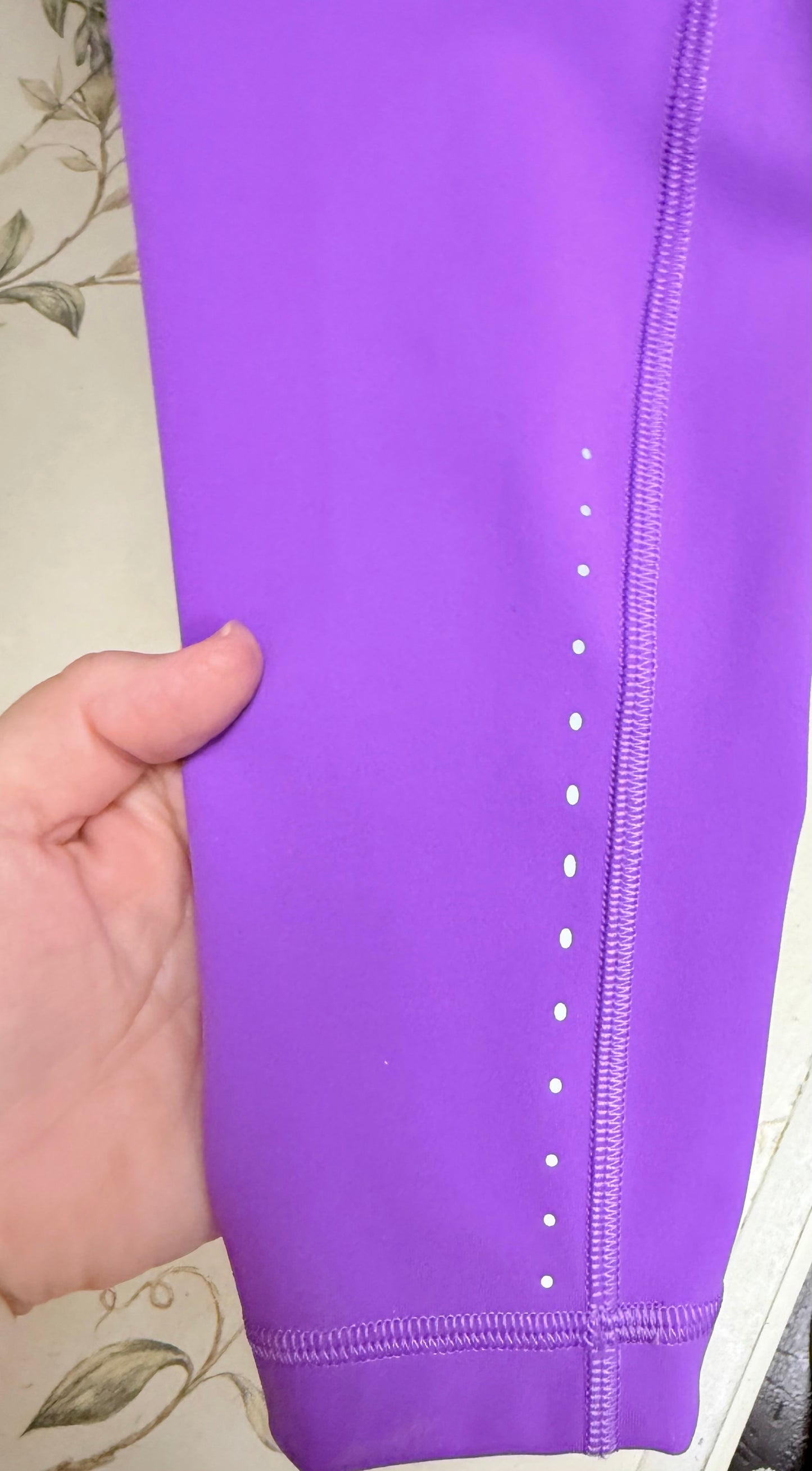 Lululemon Purple Leggings, 6