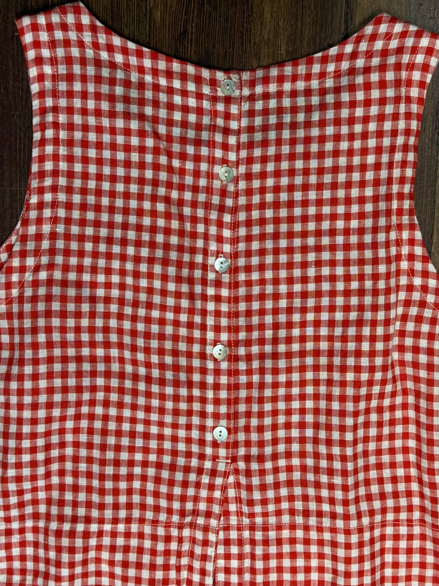 C & C Cali red/white Tank Tops, medium