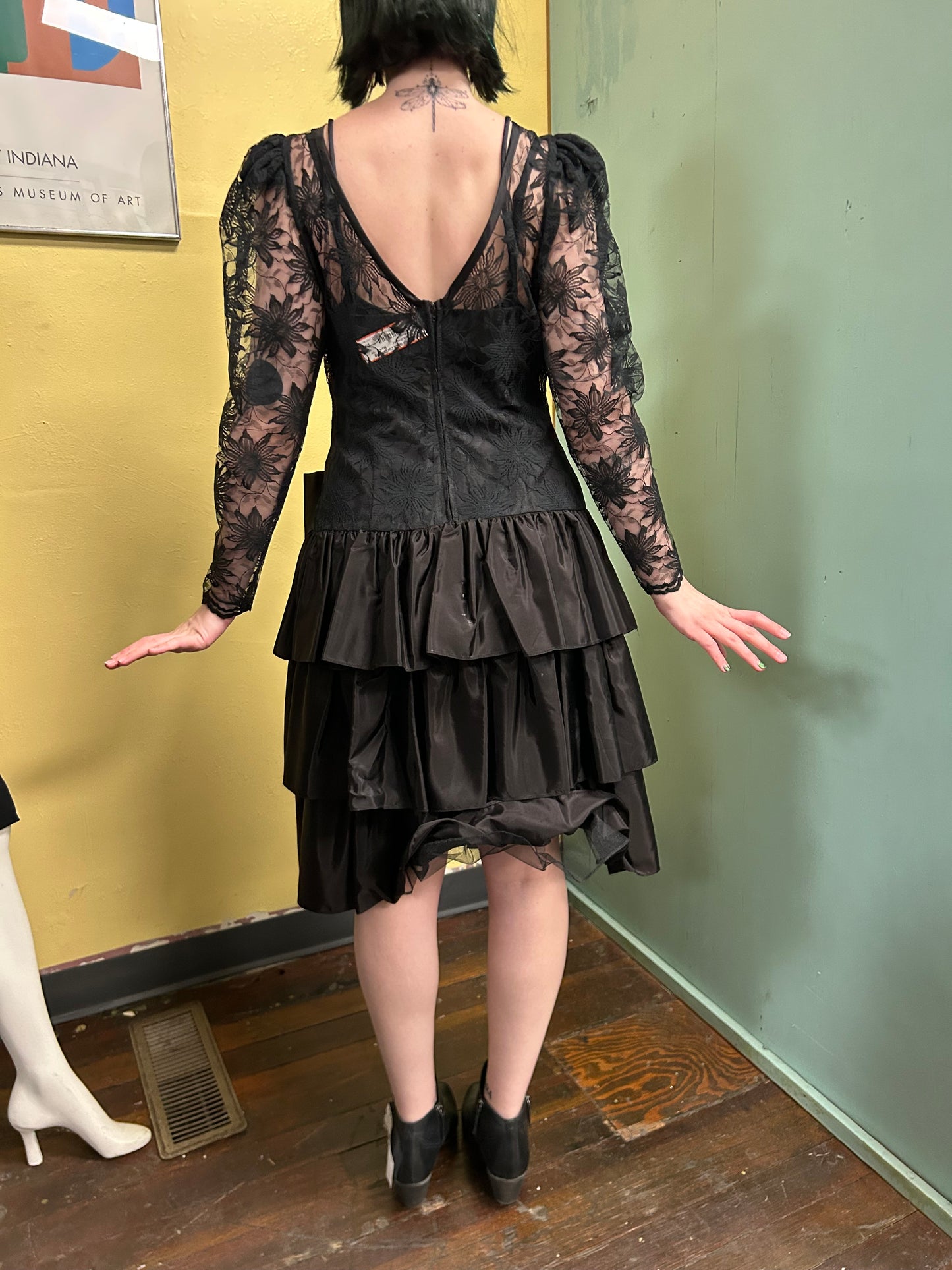 Black Vintage, 13/14