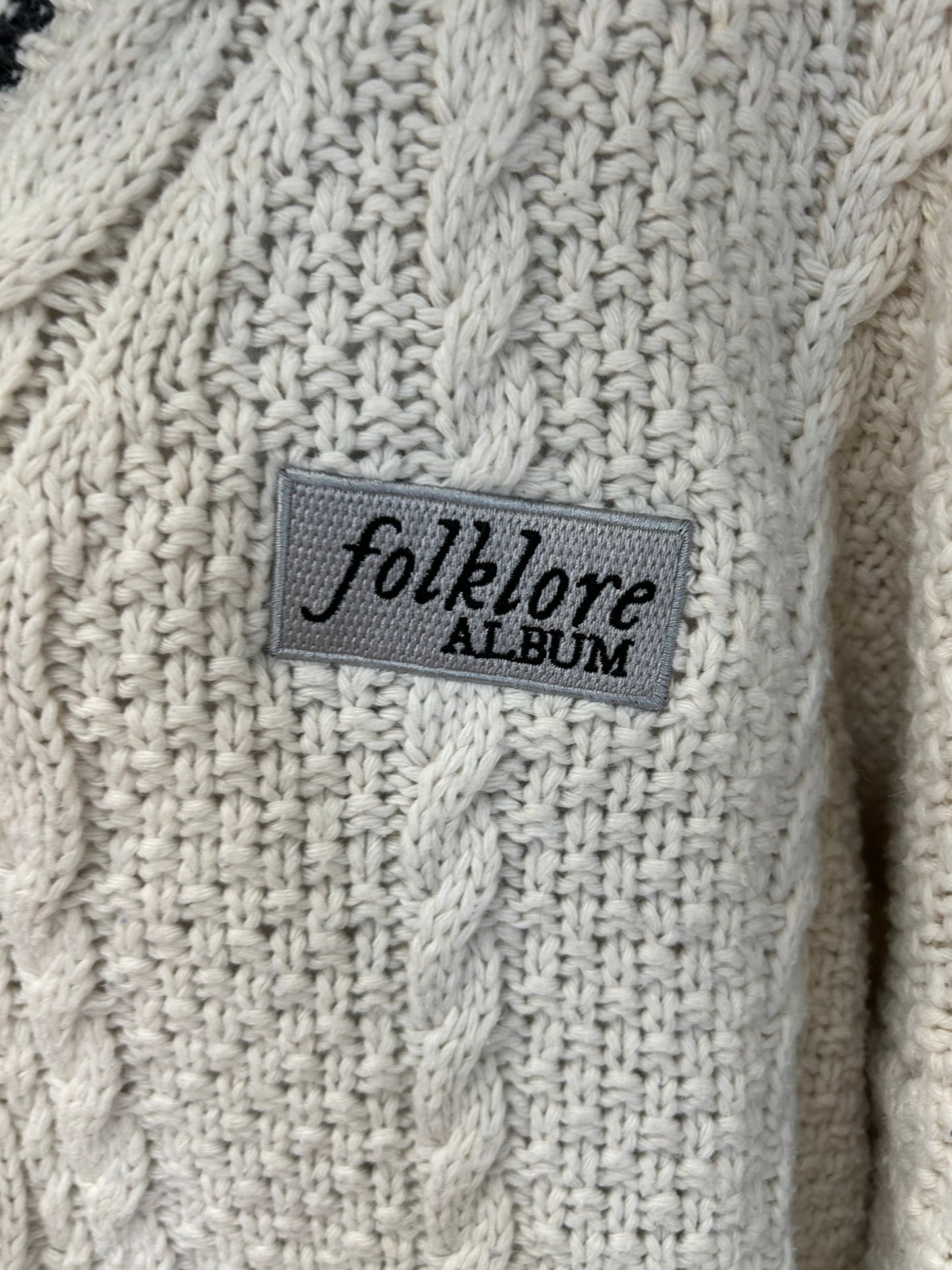 Taylor Swift Cream Cardigans, XL / 2XL