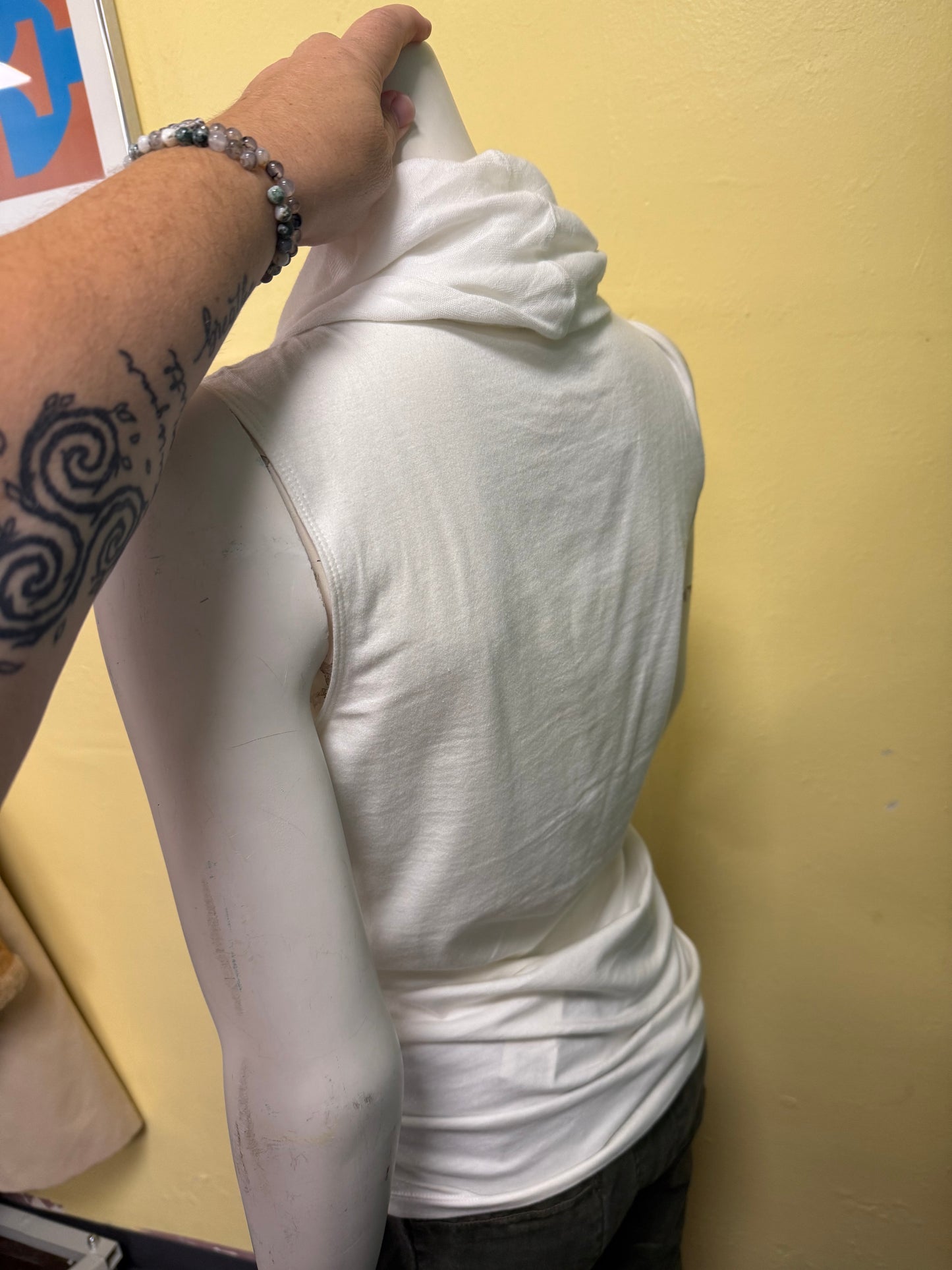 Cabi White Tops, M