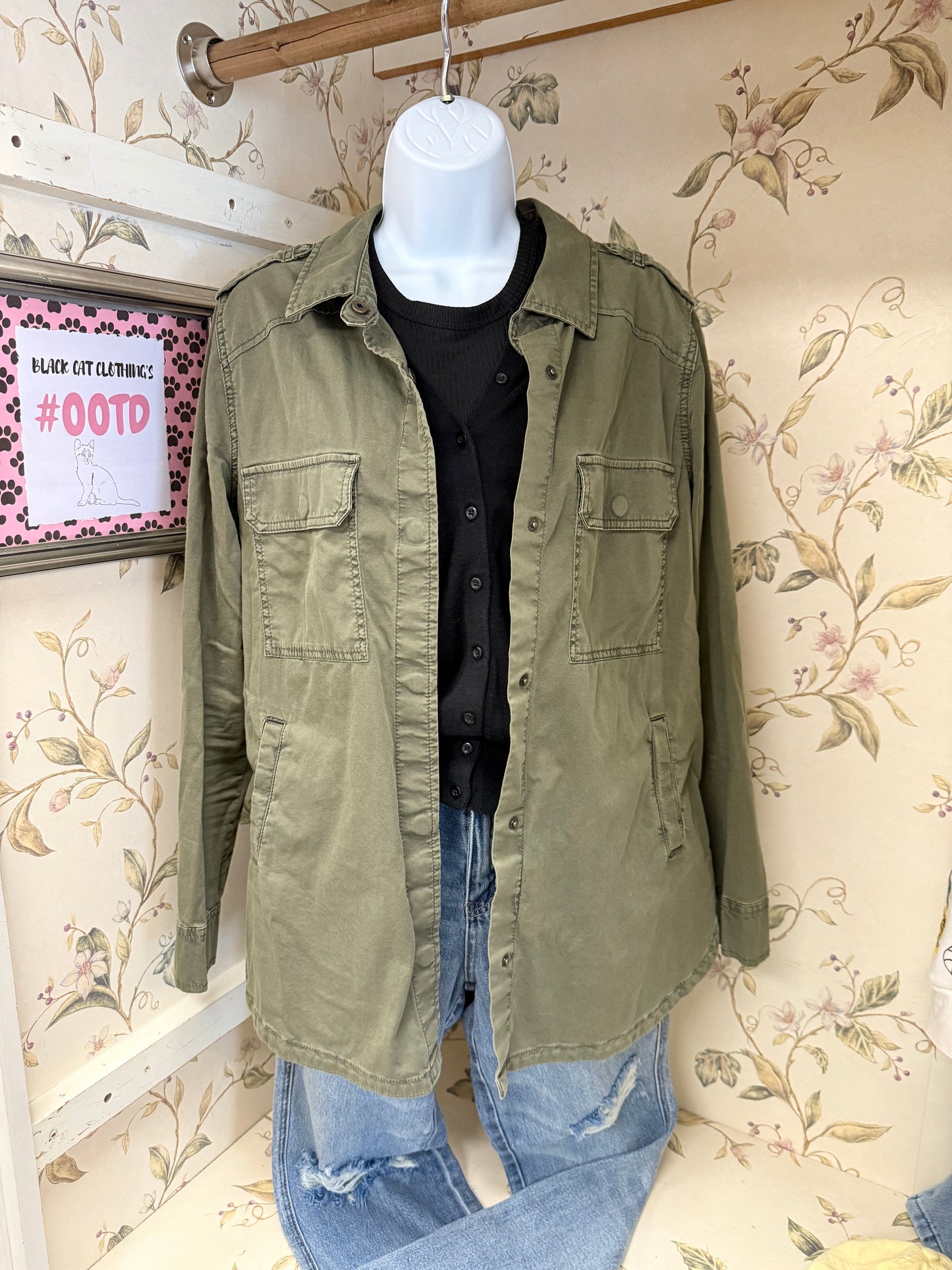 Sonoma Green Tops, Medium