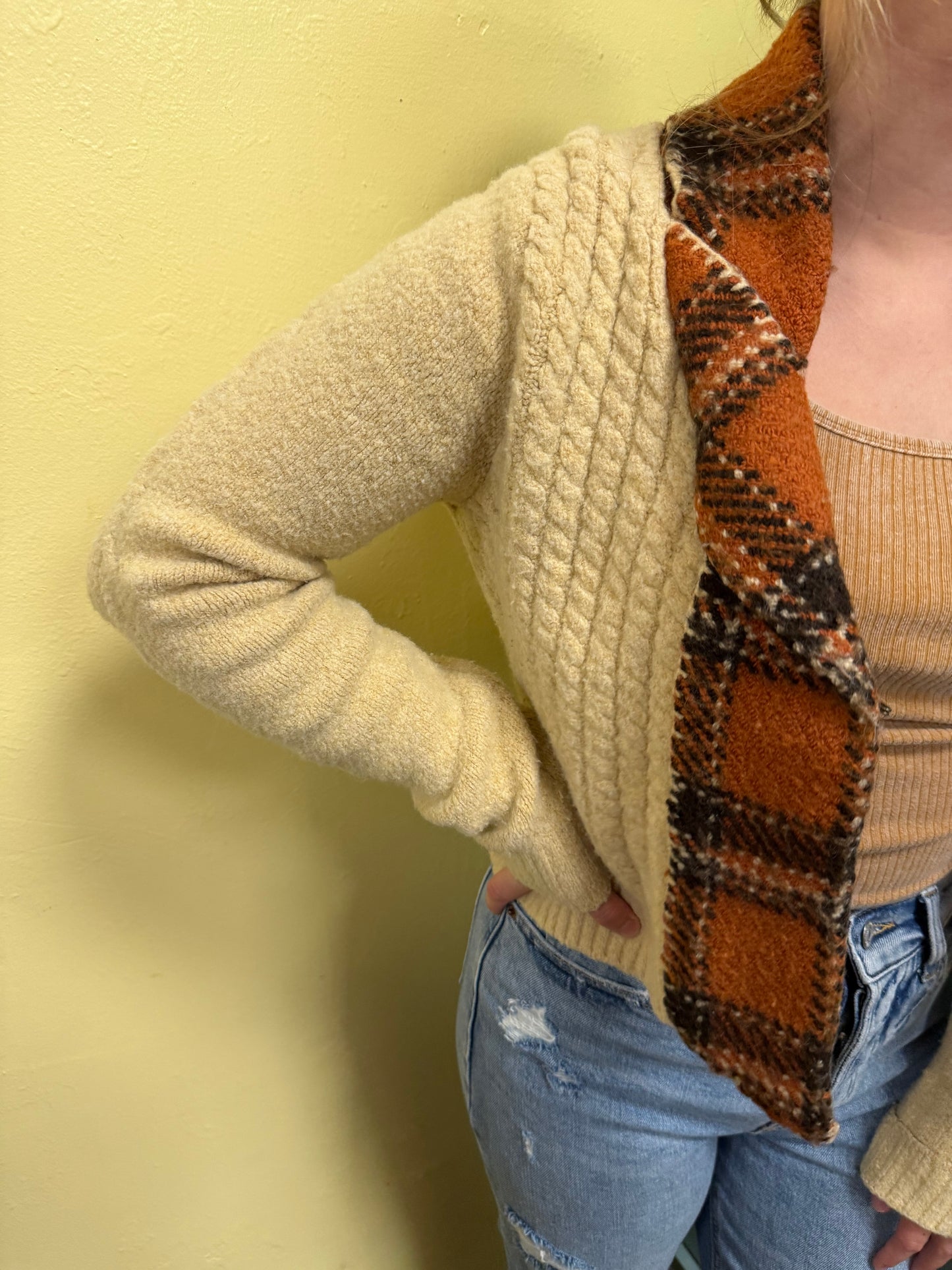 Knit Tan / Orange Plaid Vintage Sweaters, medium