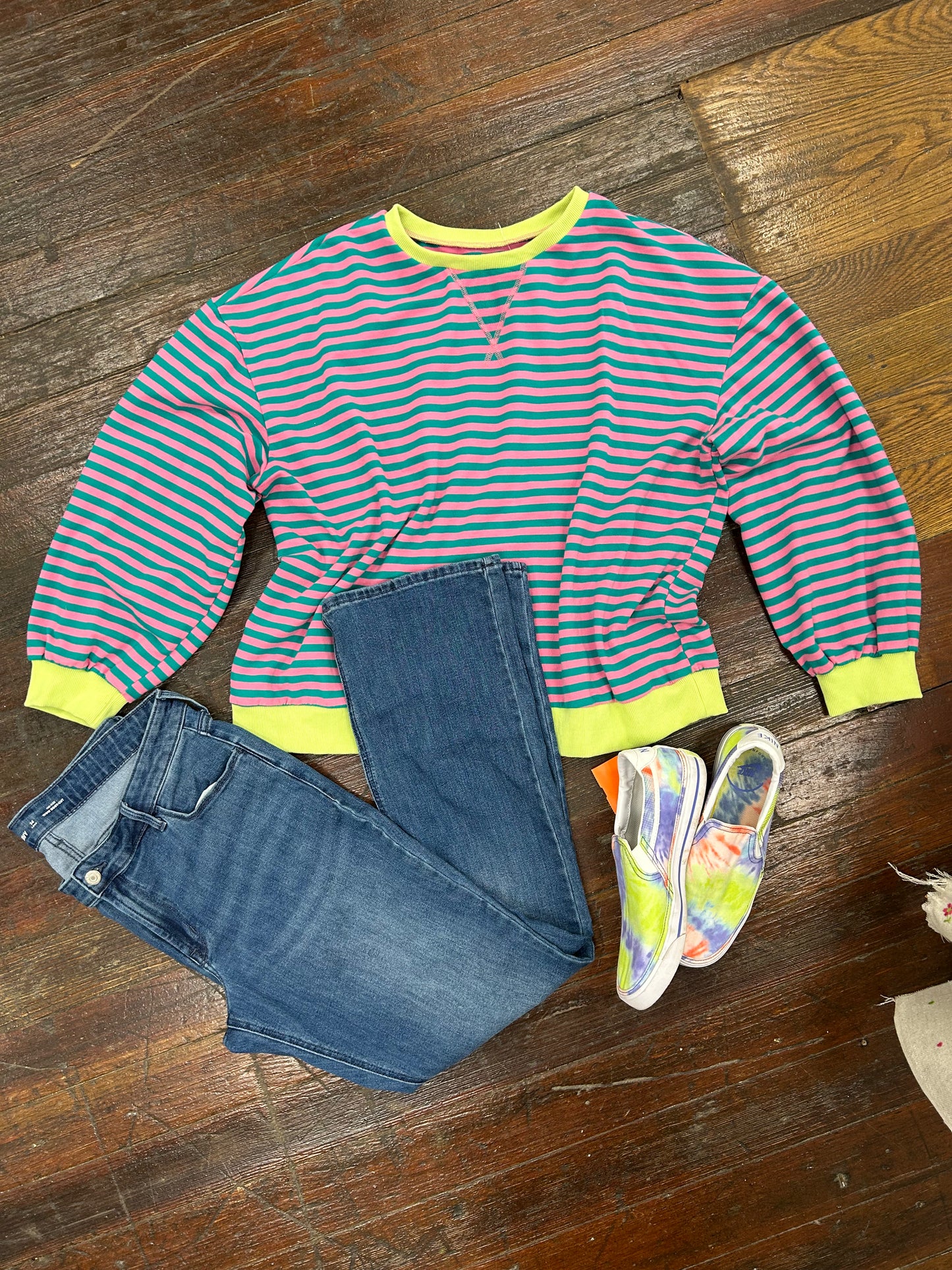 Boutique Green / Pink Sweaters, XL