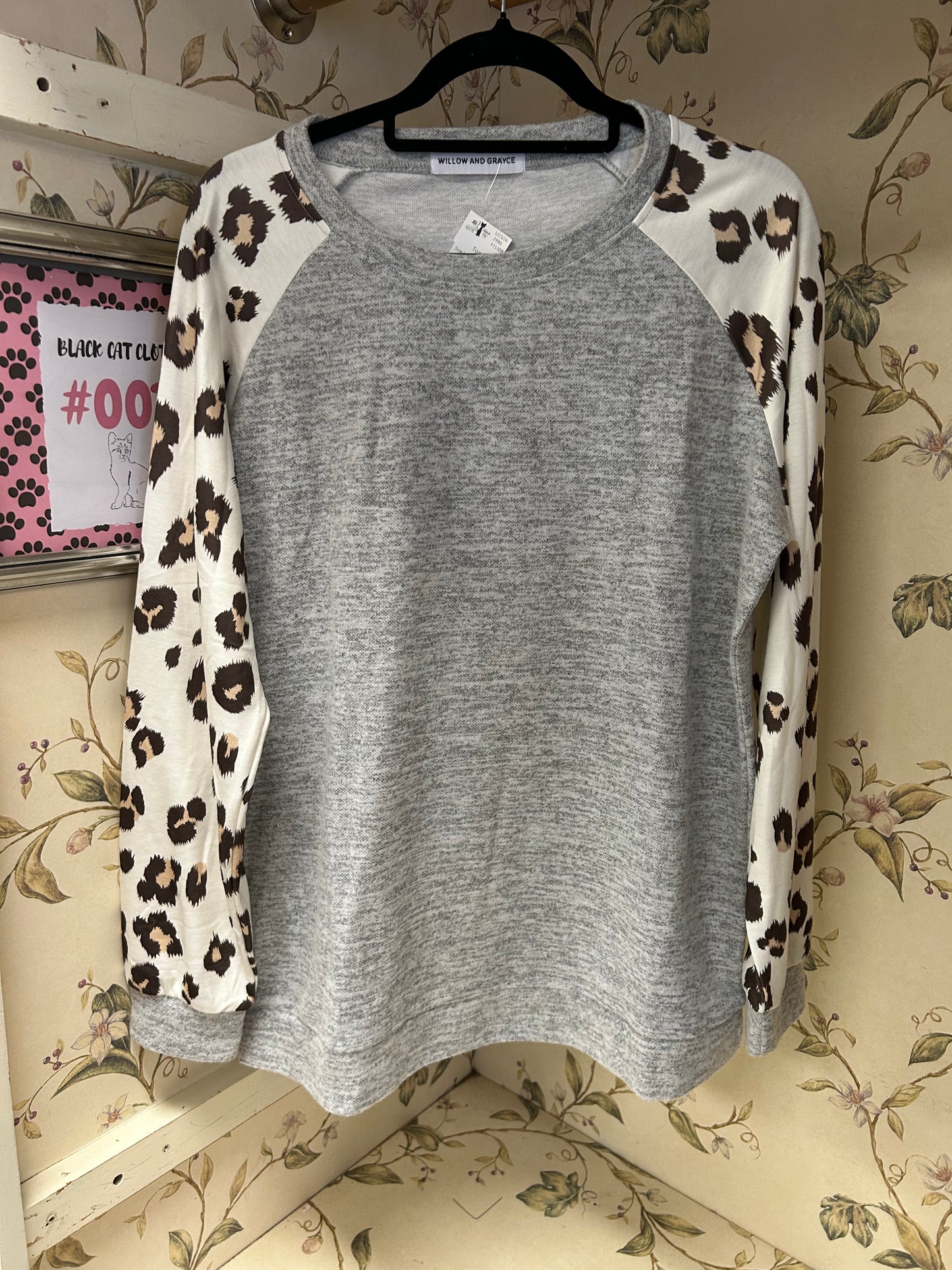 willow and grace gray Tops, large