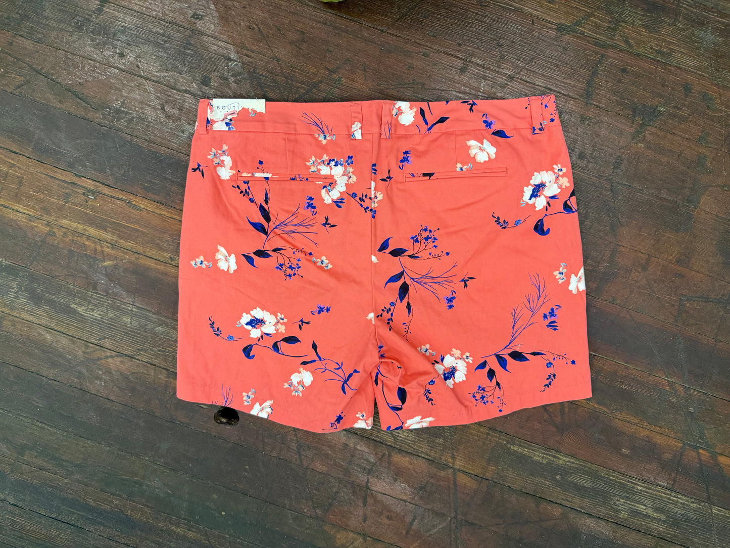 Boutique Coral Shorts, 16W