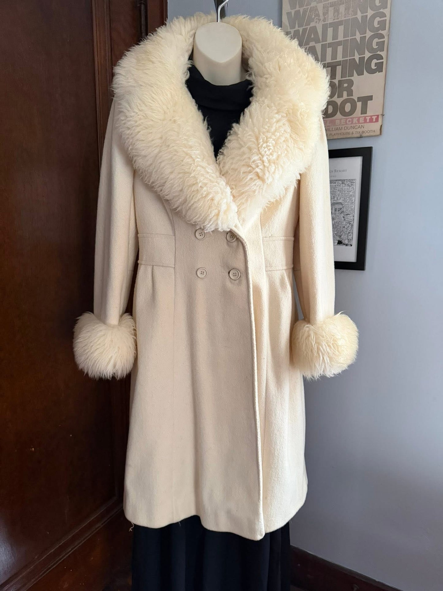 ruby martin cream Vintage coat, xs/small