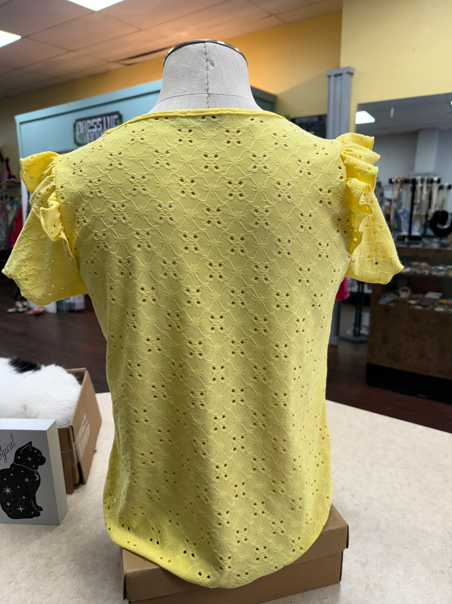 ava james yellow Tops, m