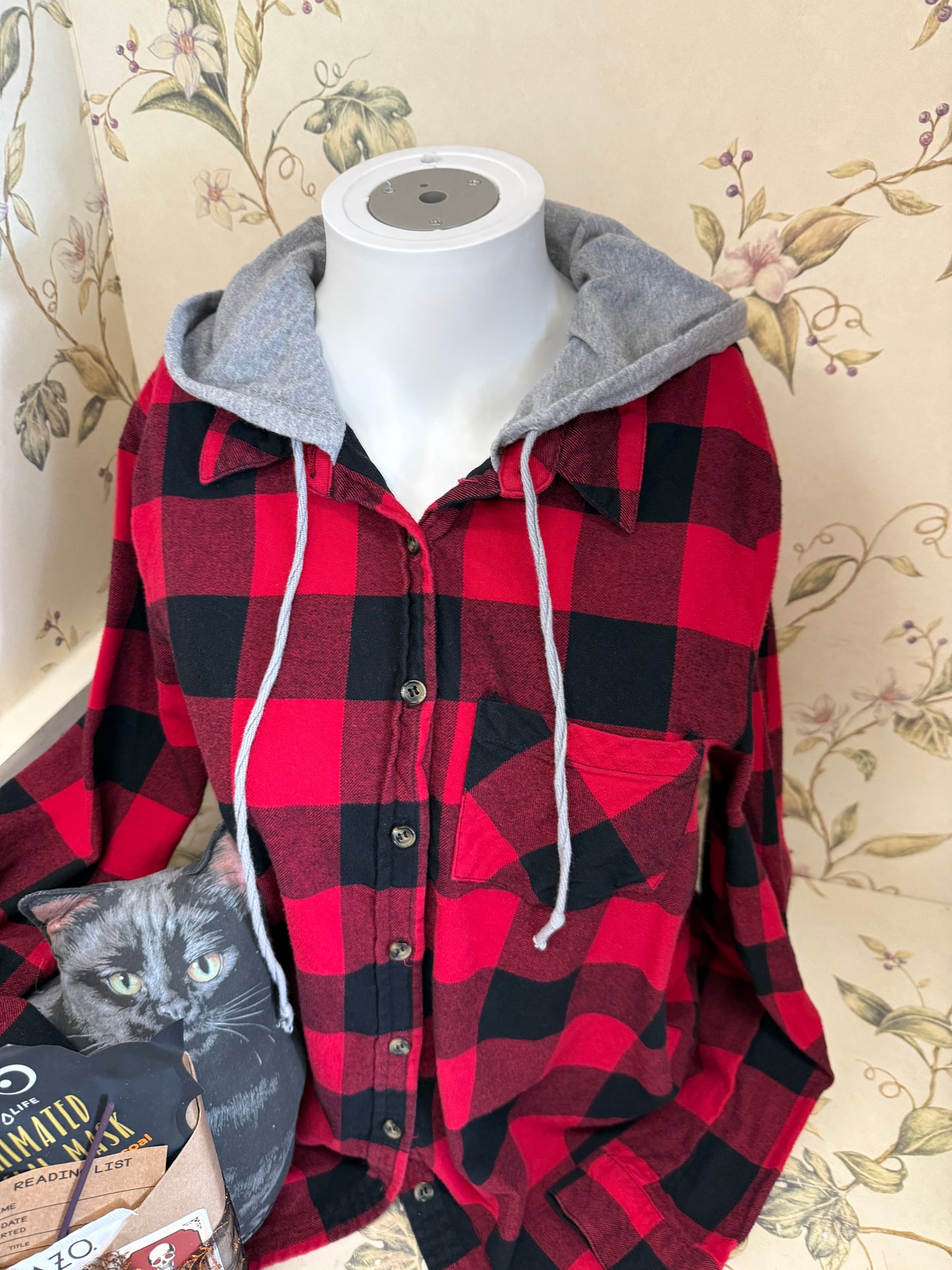 Socialite Red plaid Hoodies, M