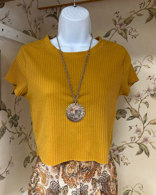 Justify Mustard Tops, M