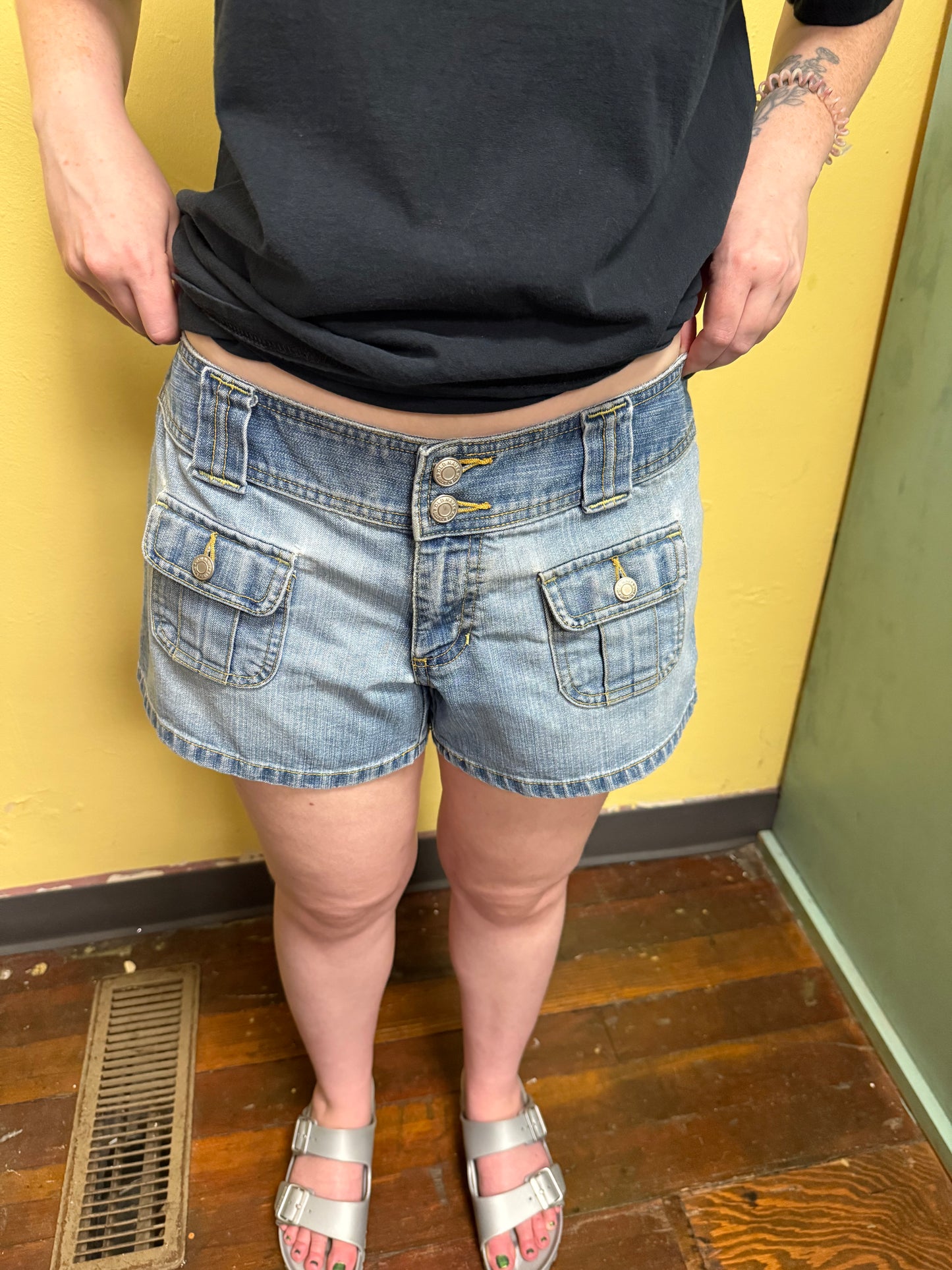 old navy blue denim shorts, 6