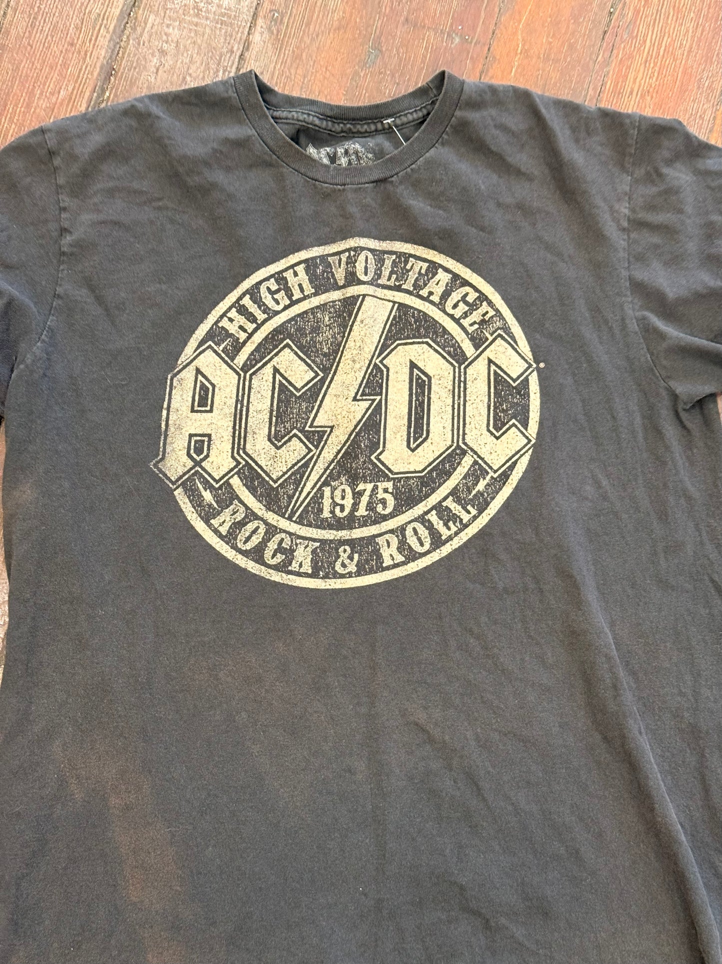 acdc gray Tops, l