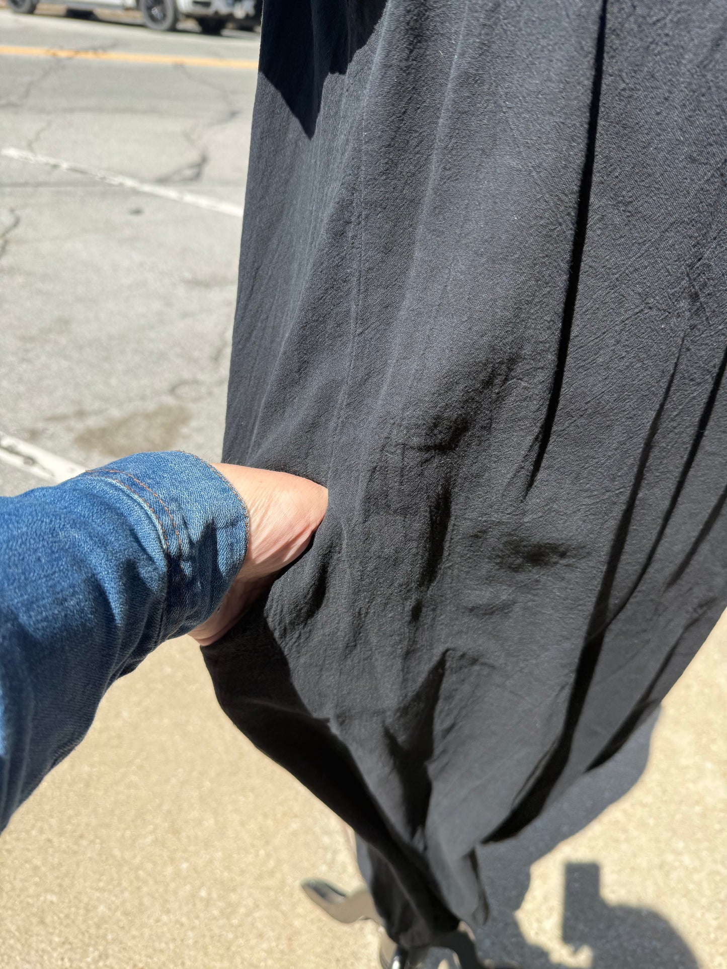 black Jumpers, ml
