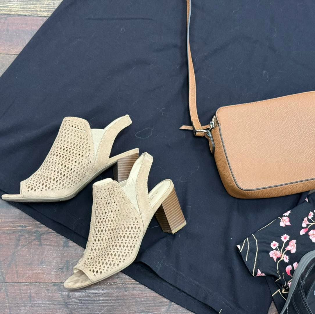 Liz Claiborne Tan Shoes, 7