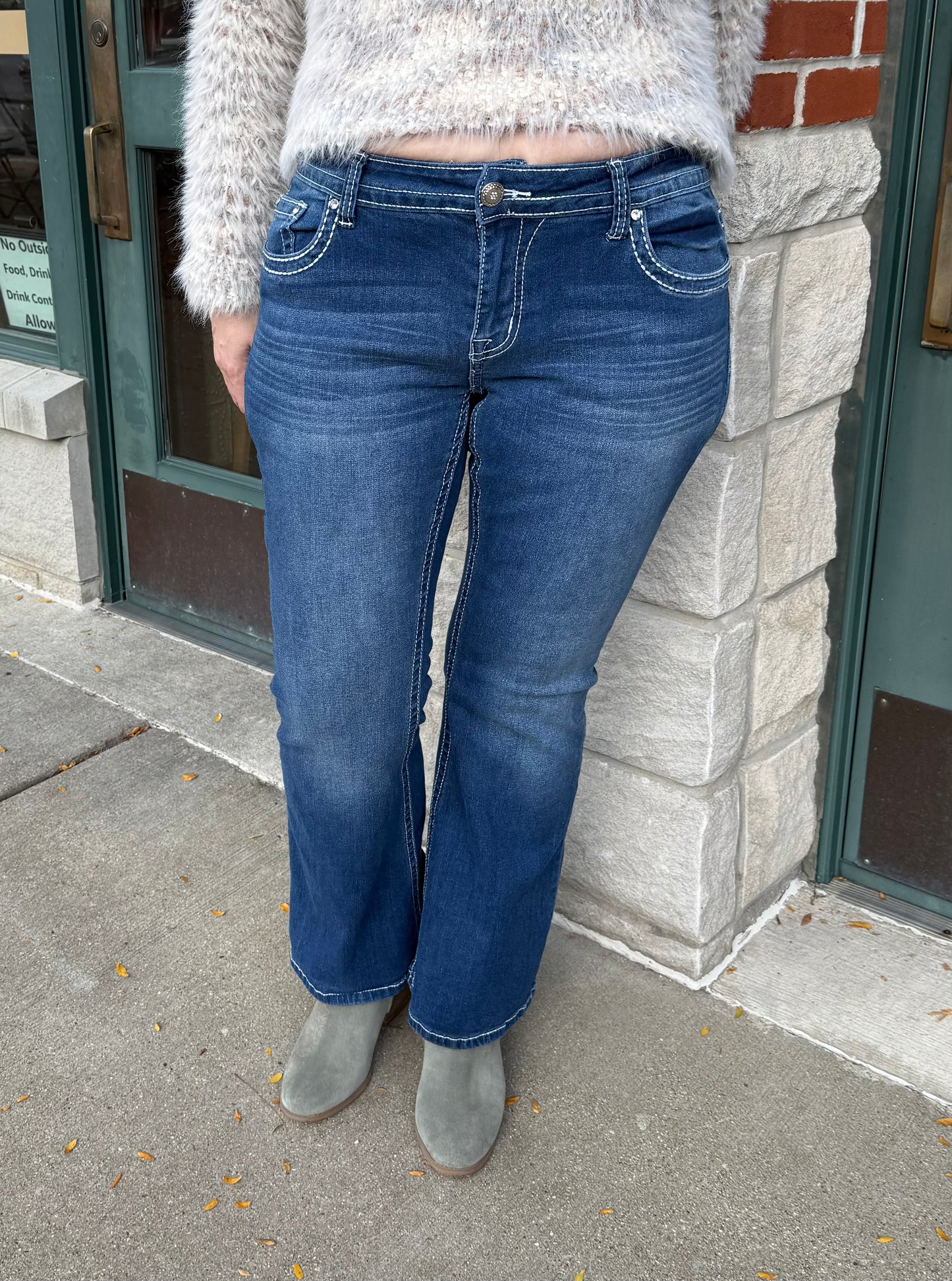 Sky Blue Jeans, 13/14