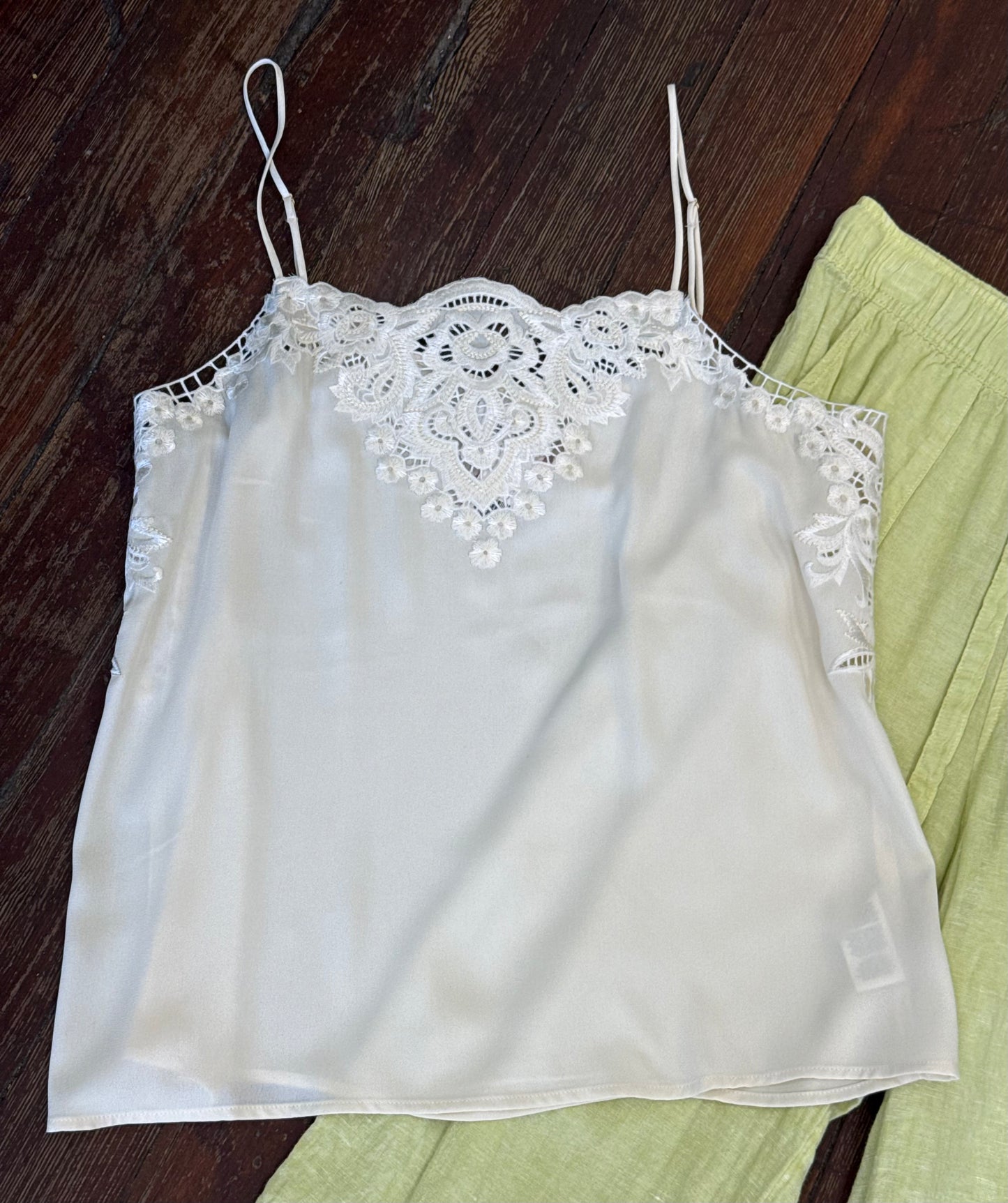 Cabi Cream Tanks, M