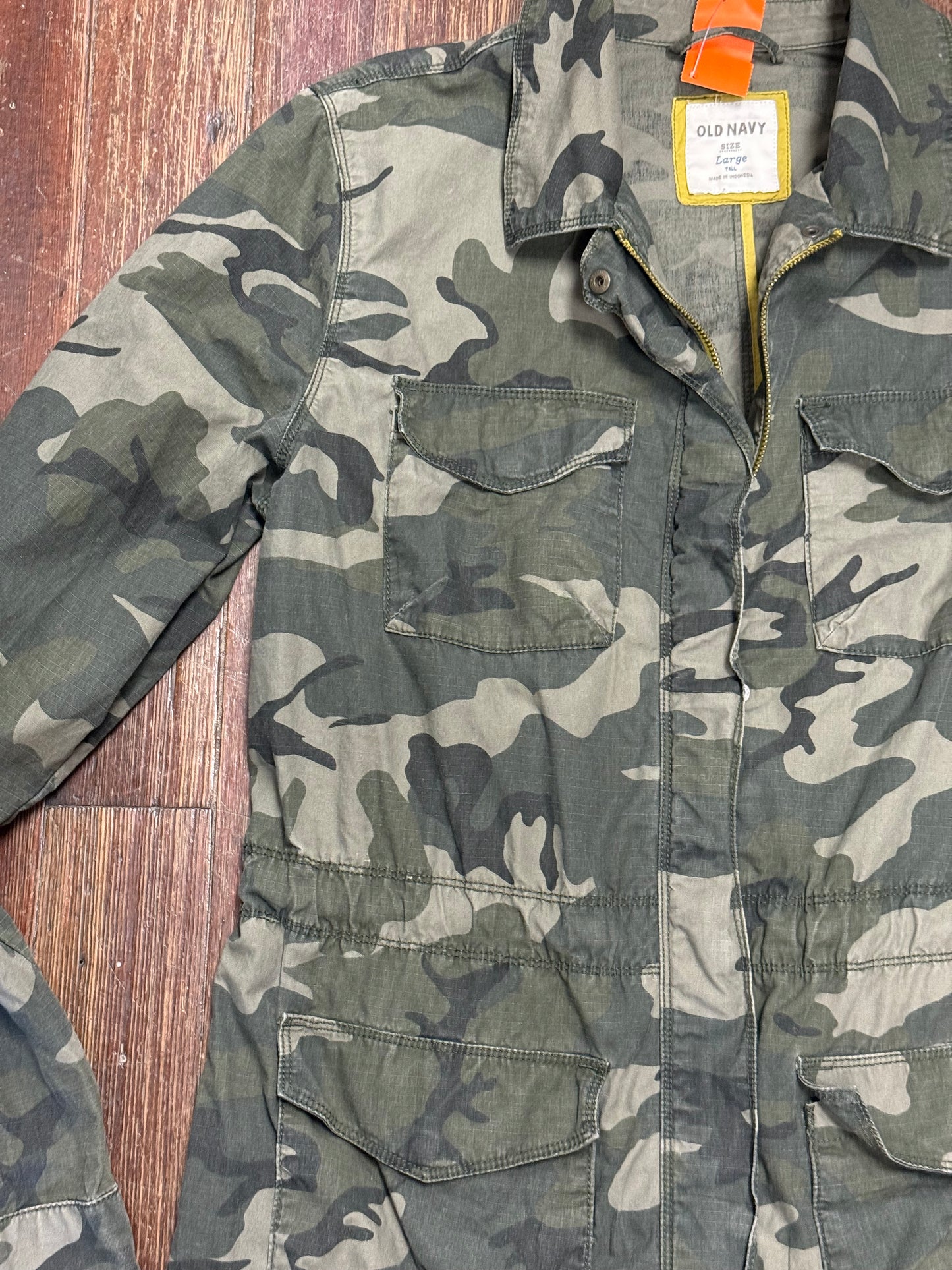 old navy camo Jackets/Coats, large