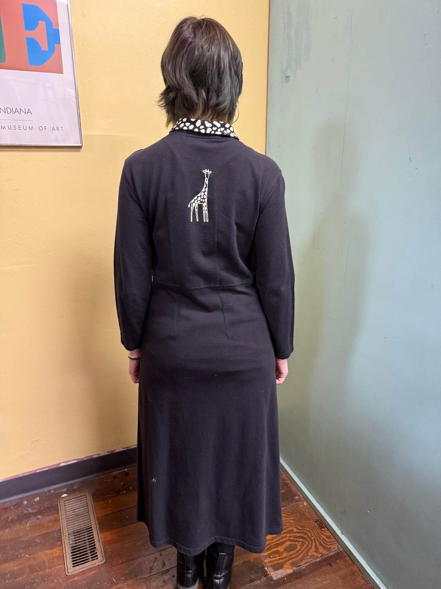 cite black Vintage dress