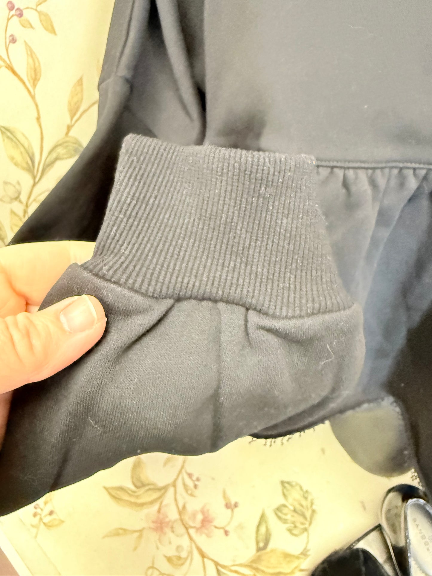 Something Somewhere Black Sweaters, L