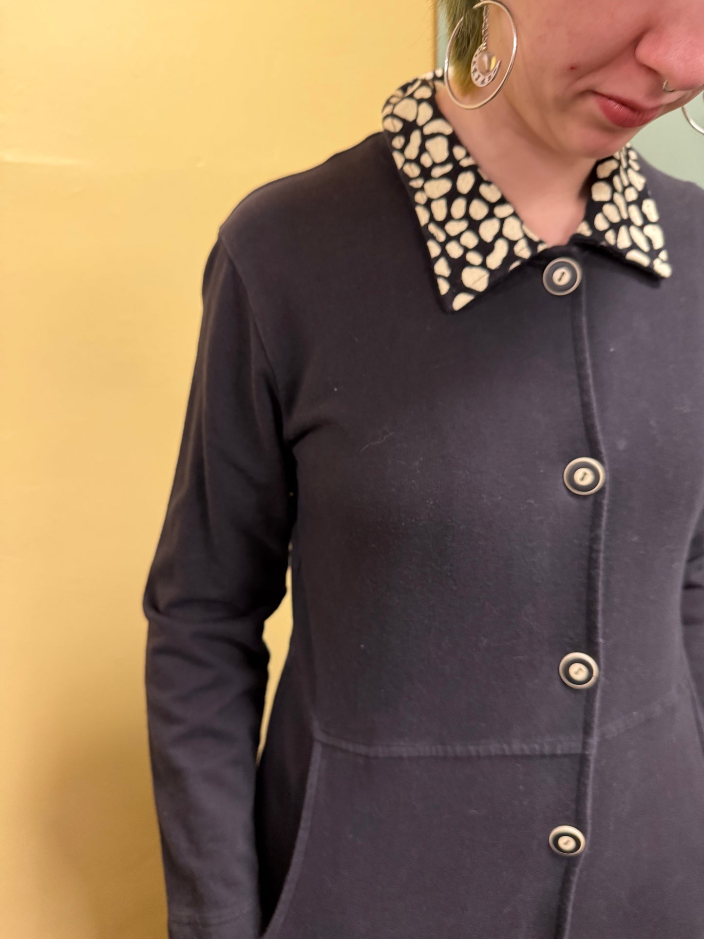 cite black Vintage dress