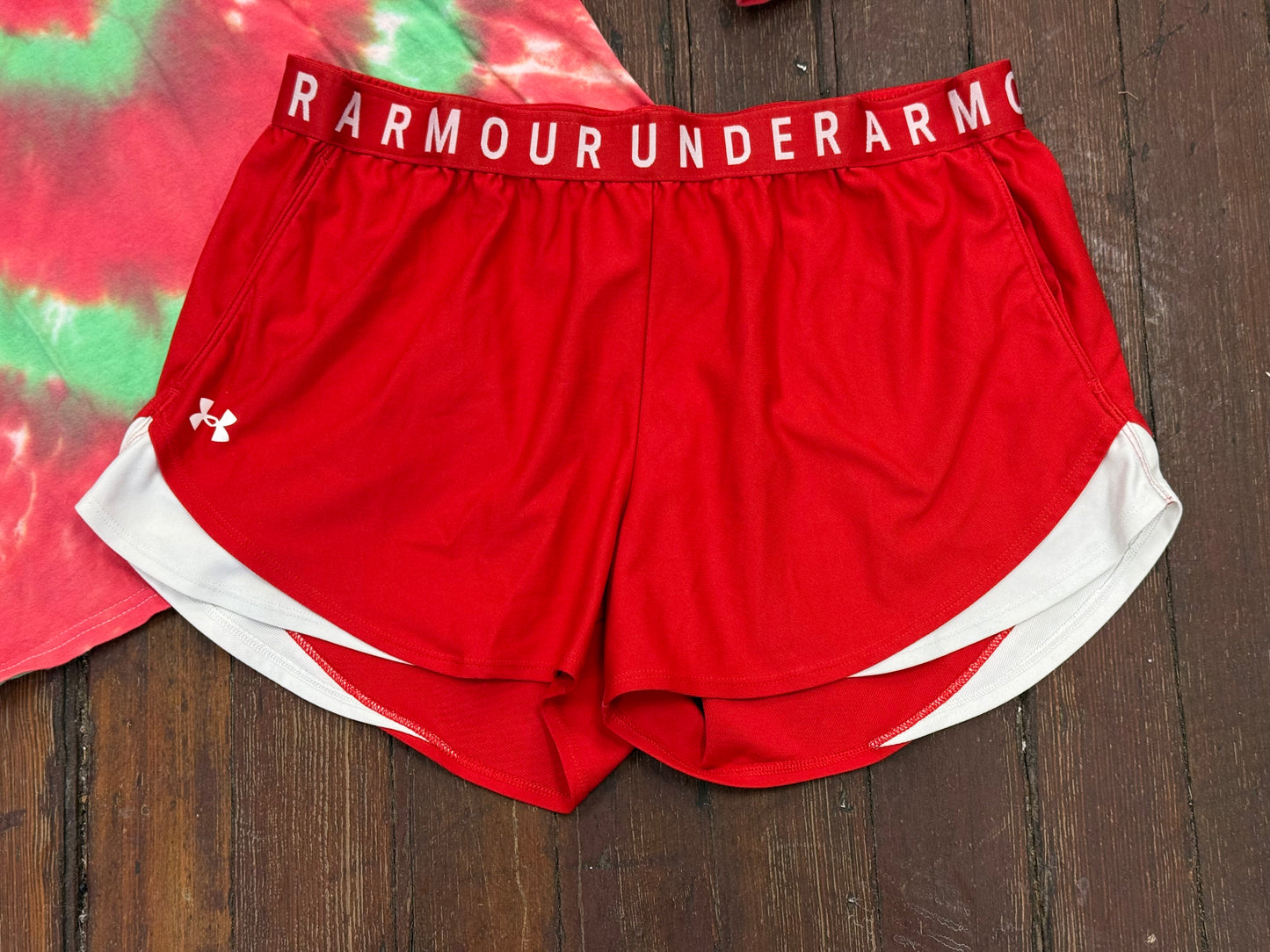 under armour red Activewear shorts, xl