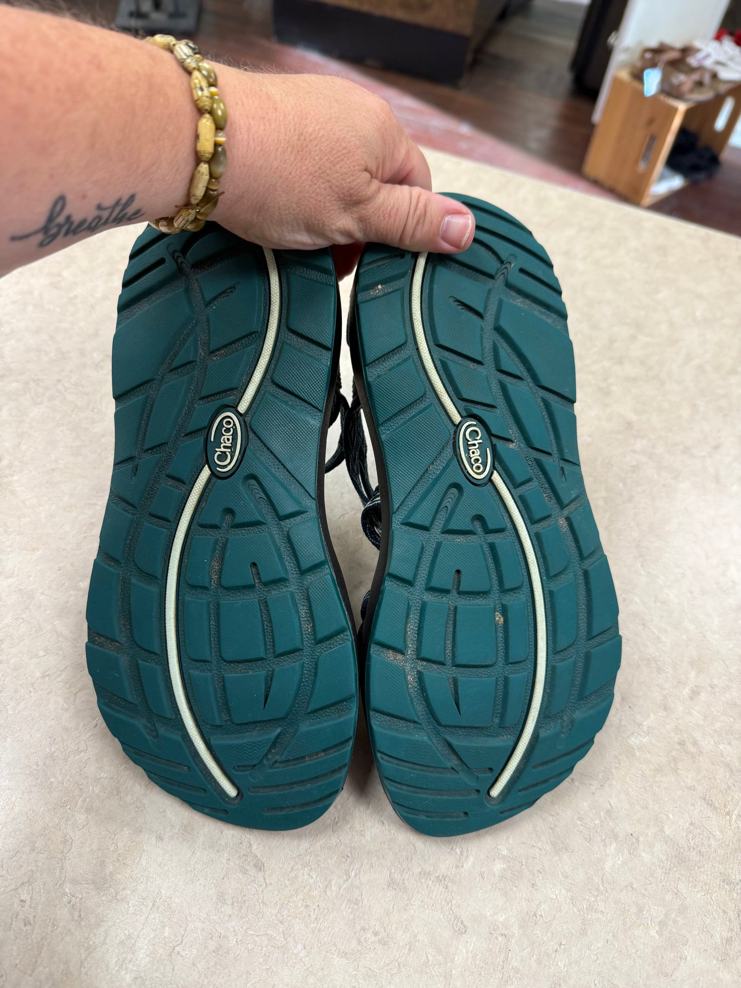 chaco green/black sandals, 6