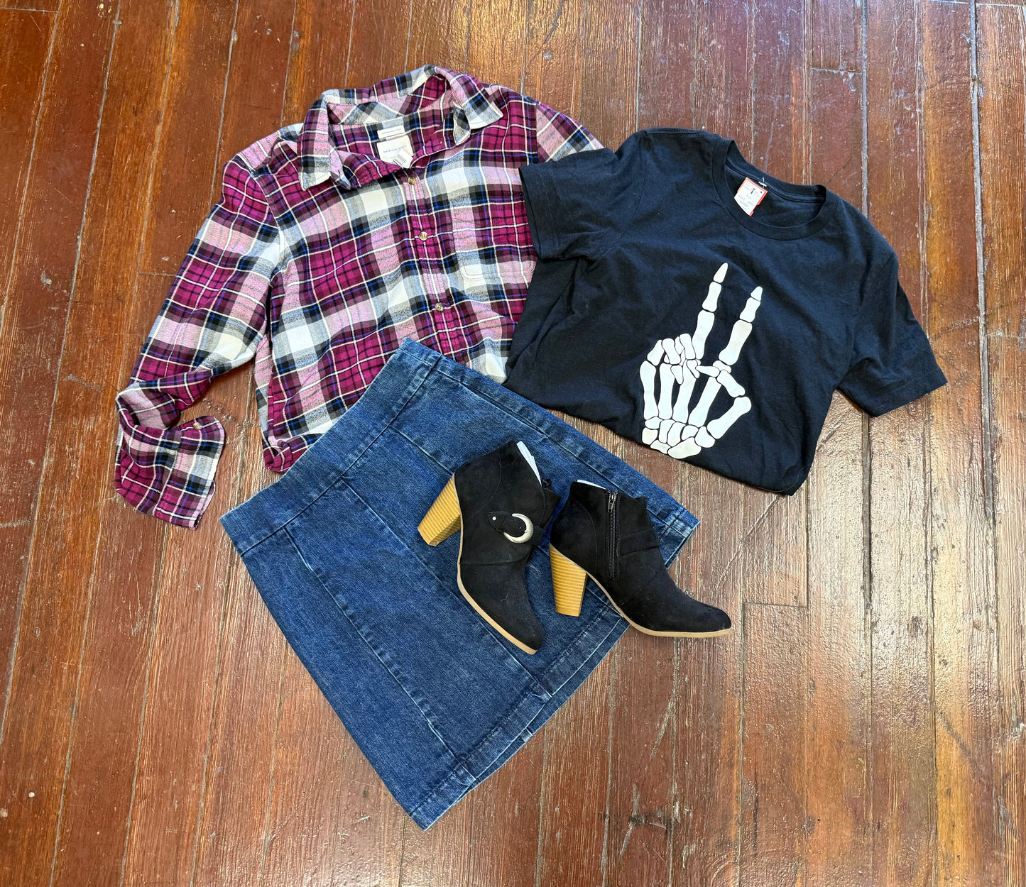 American Eagle Purple Plaid Tops, M