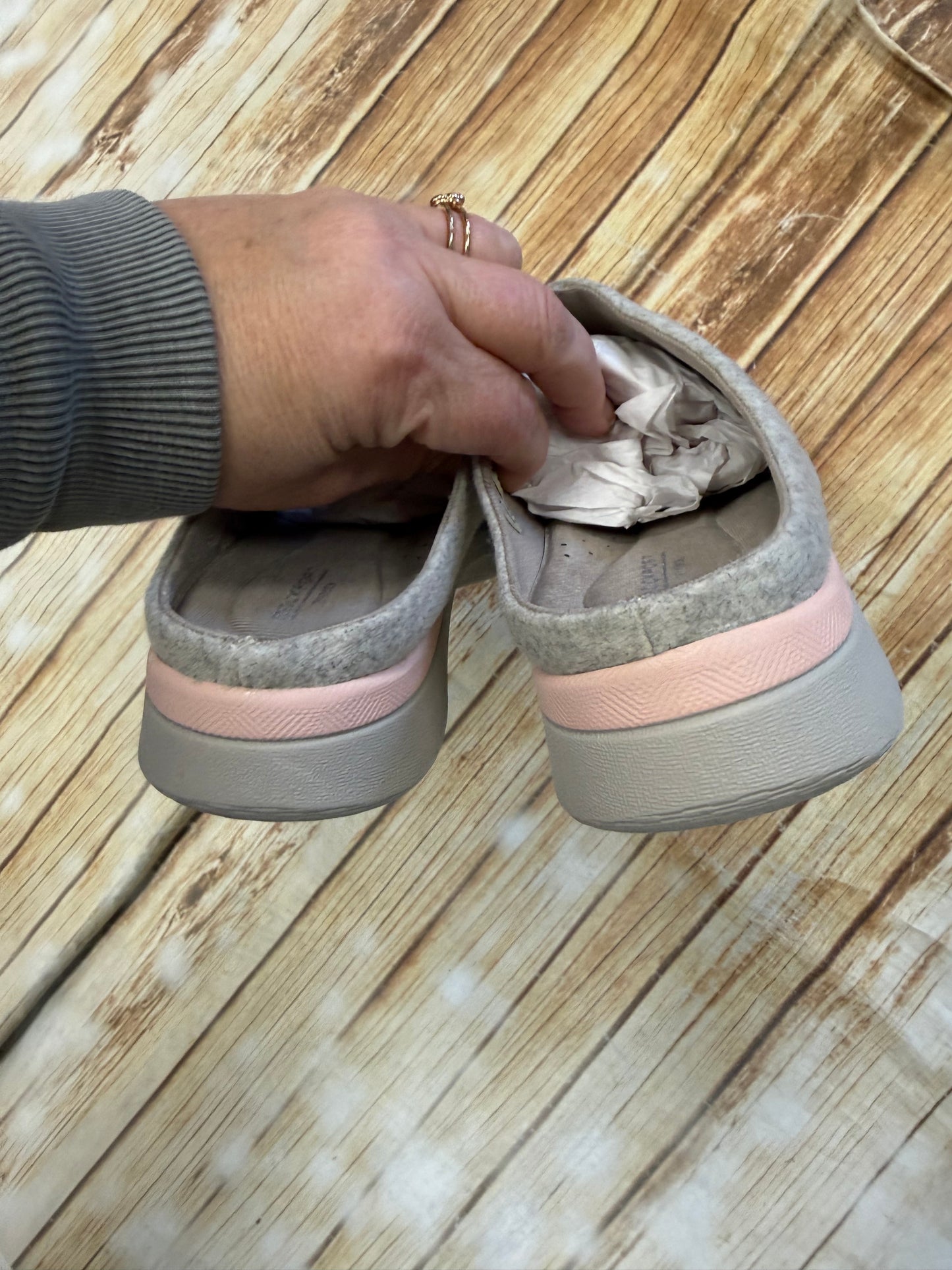 Rockport Gray Shoes, 8