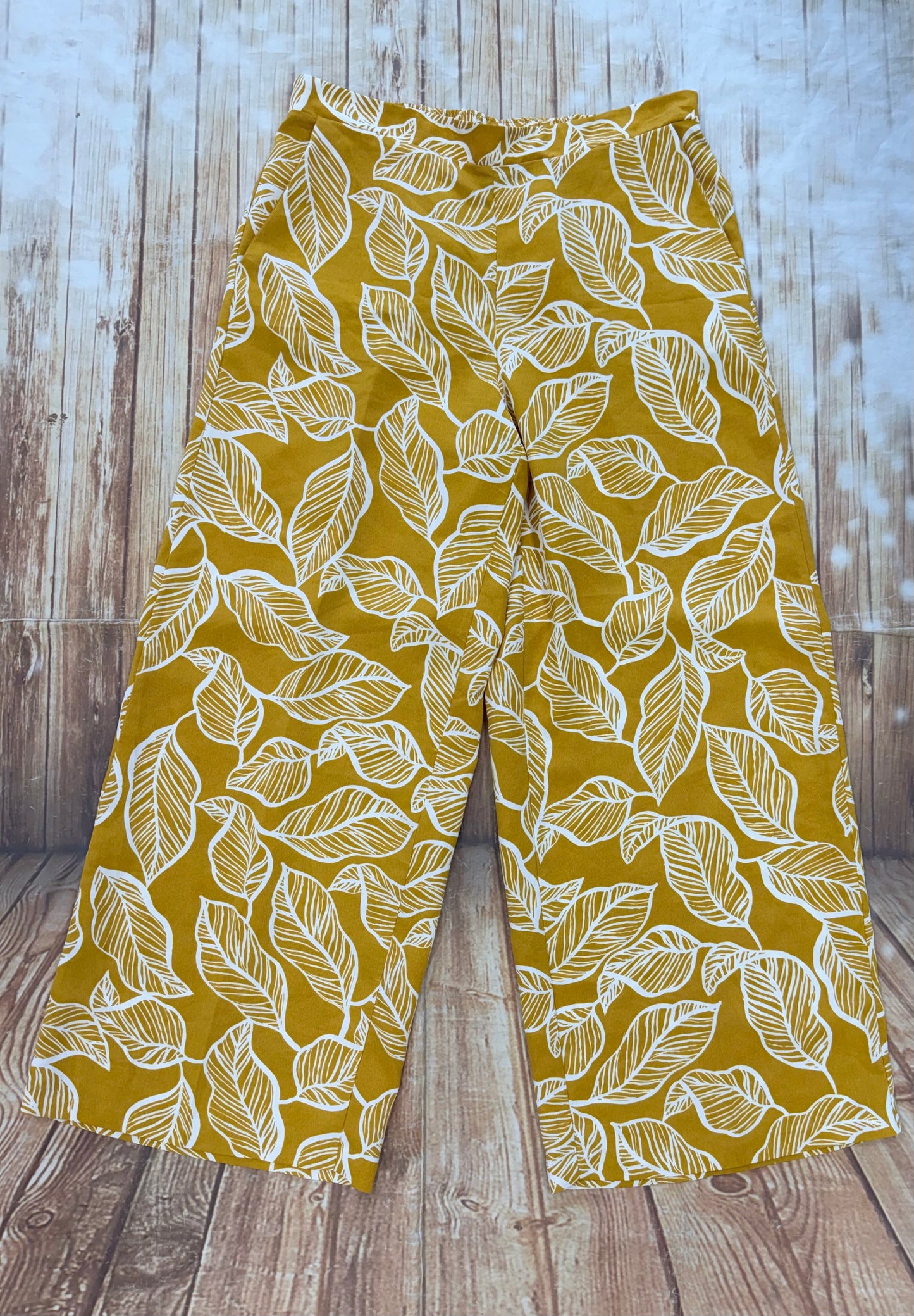 Beige by Eci Yellow Pants, M