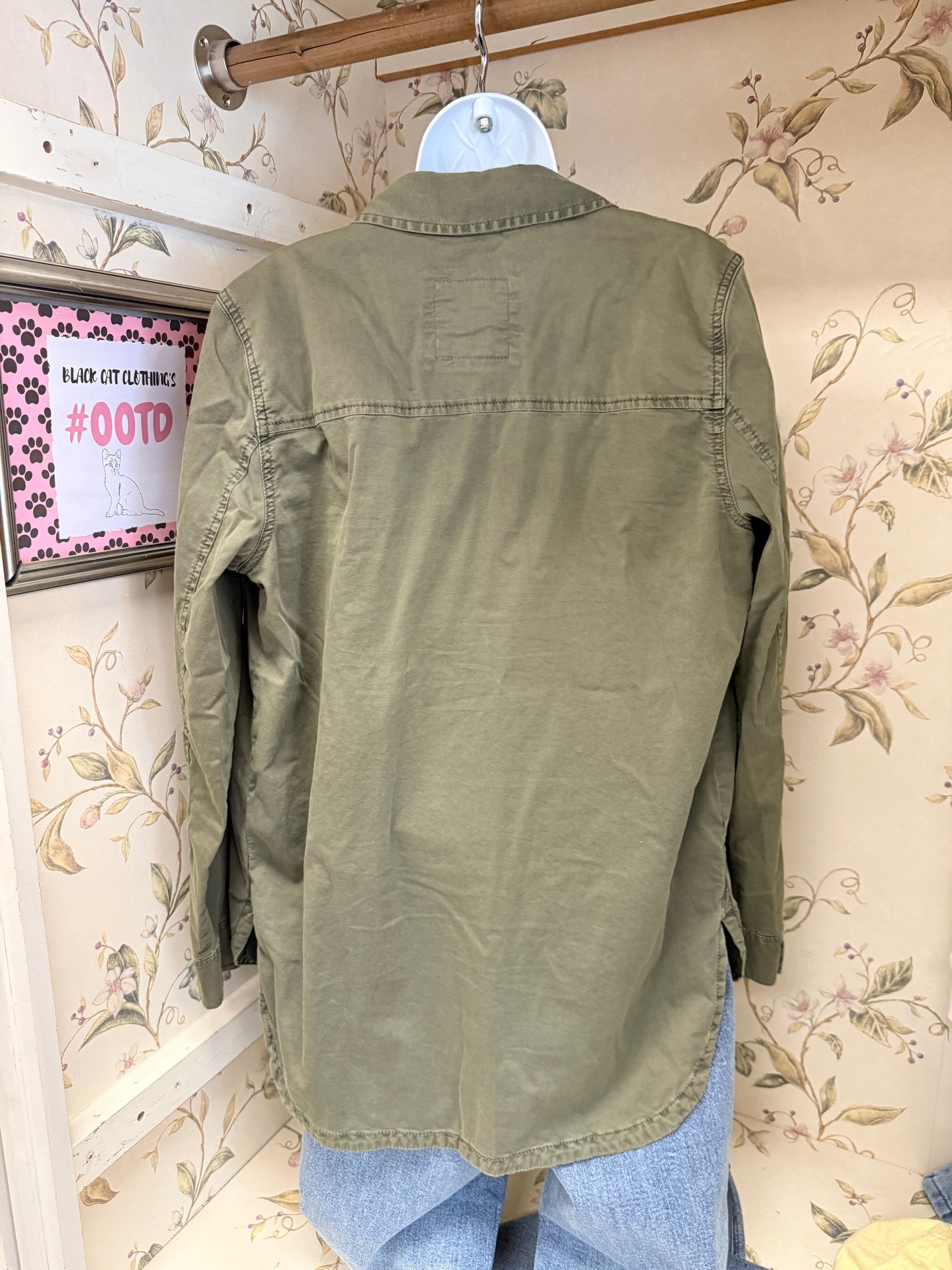 Sonoma Green Tops, Medium