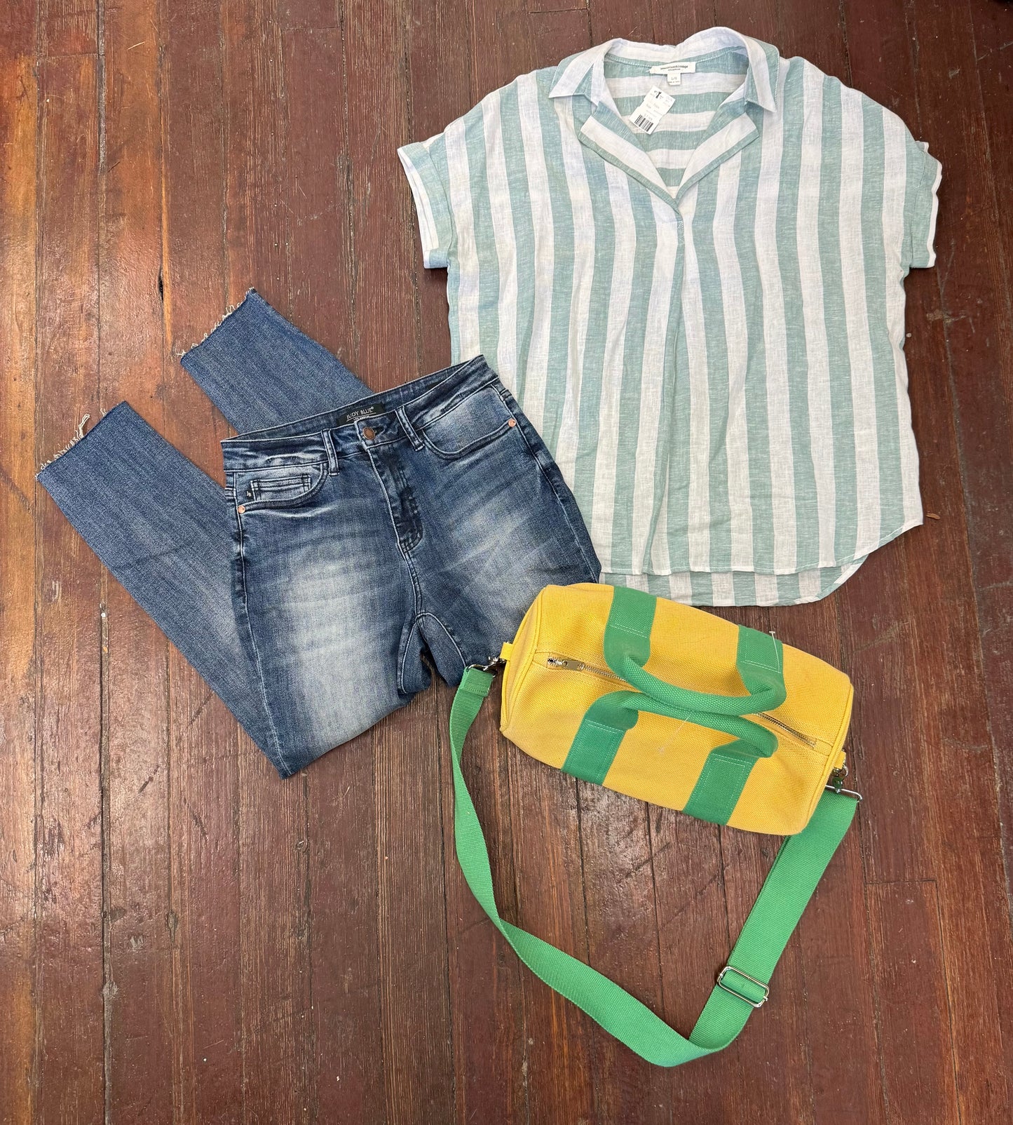 beach lunch lounge green/white Tops