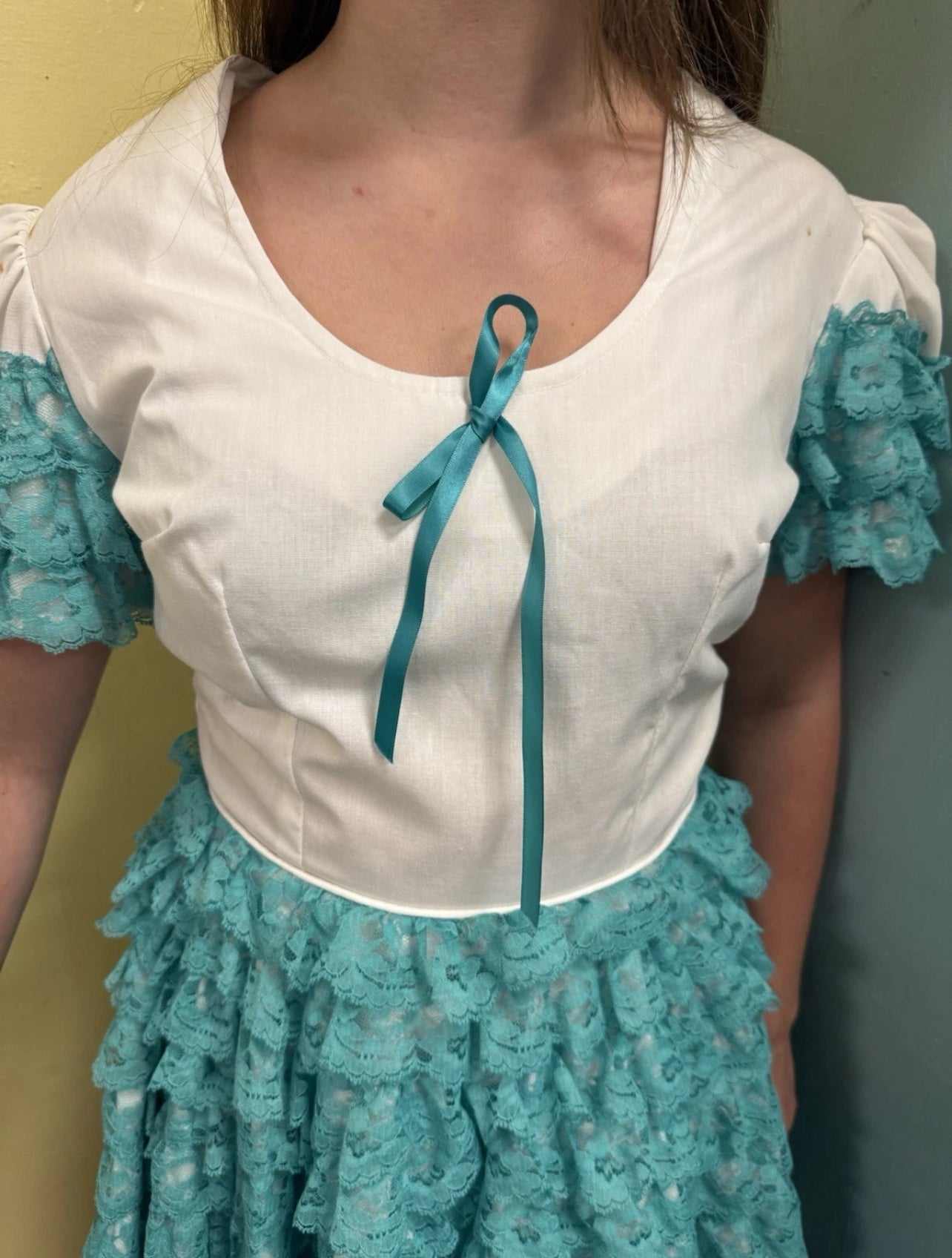 Sassy III teal/white Vintage