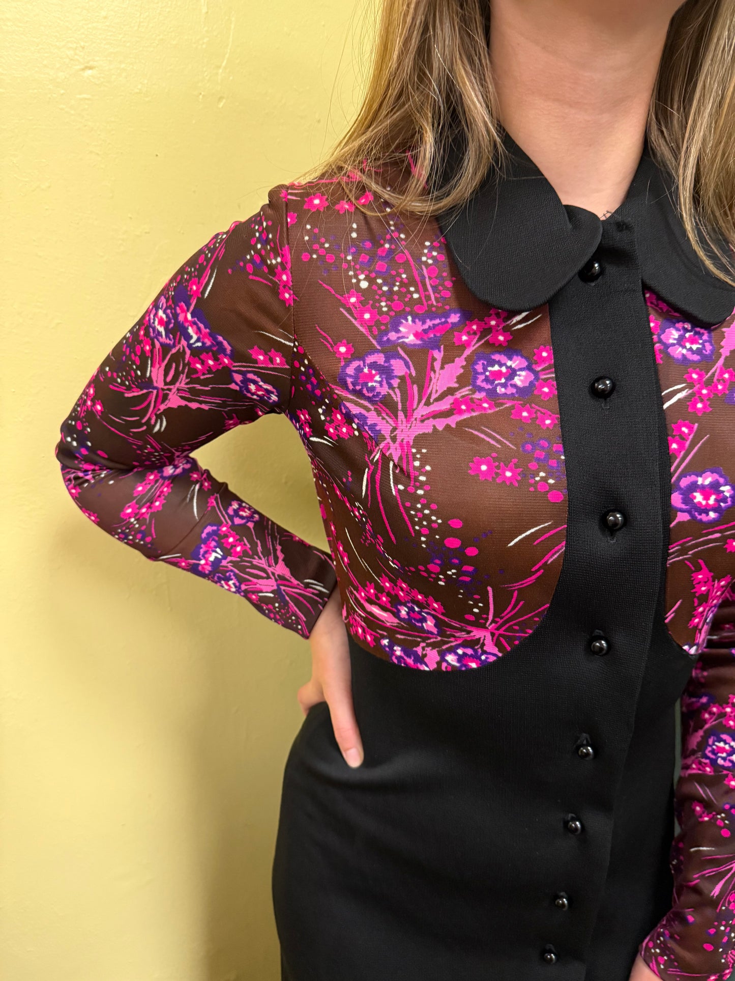 black floral Vintage, 9