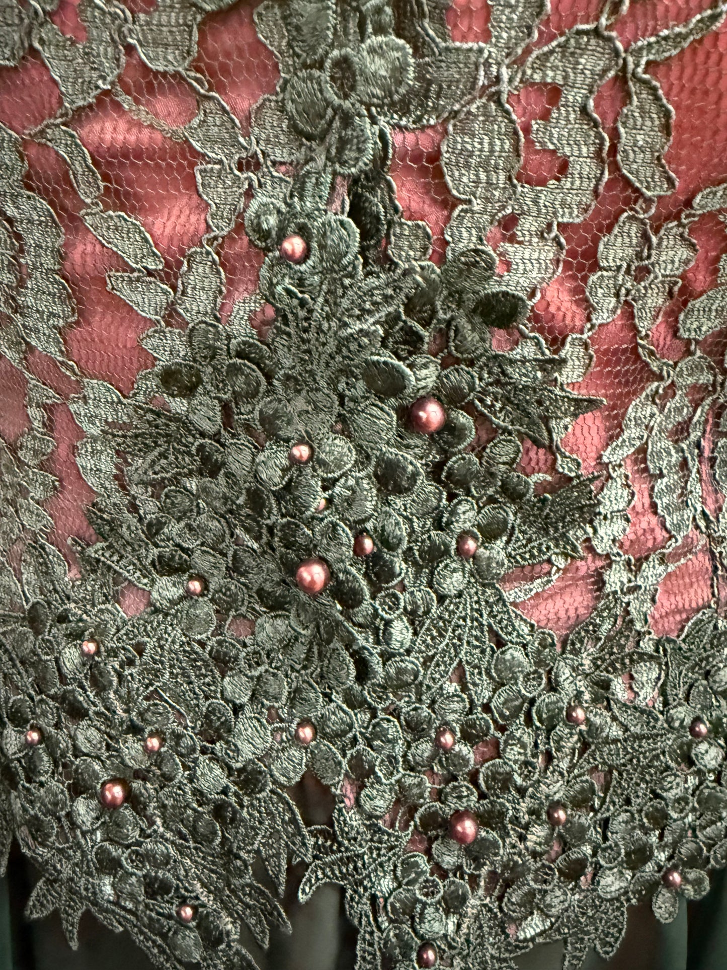 cachet emerald green Vintage set, 17/18