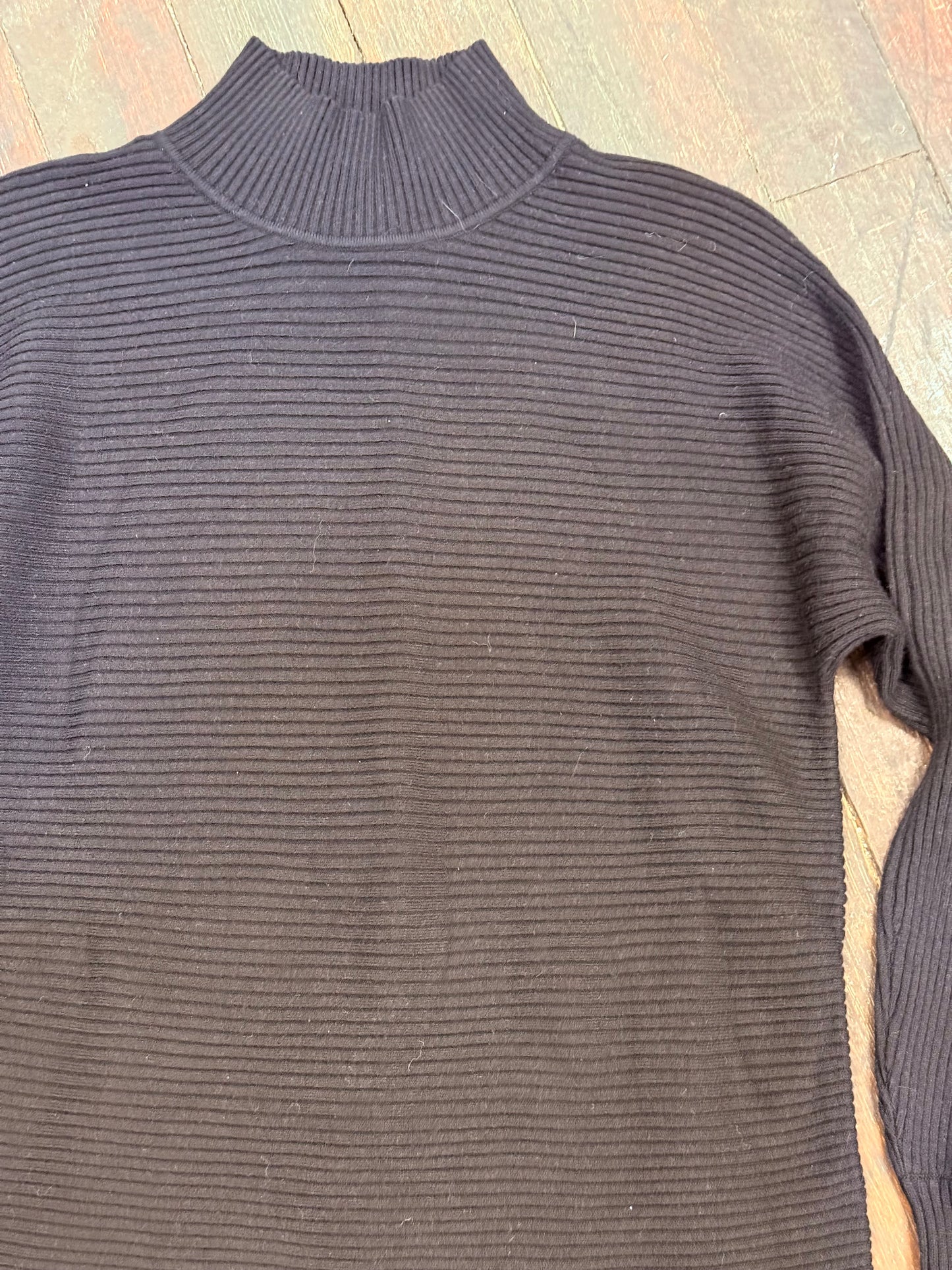 Rielle Black Sweaters, M