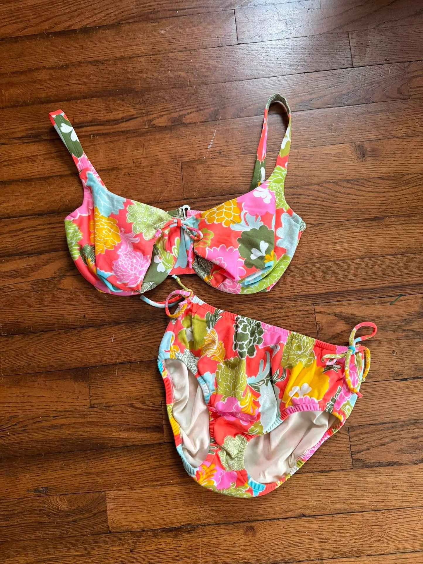 union tag orange floral Vintage bathing suit, medium