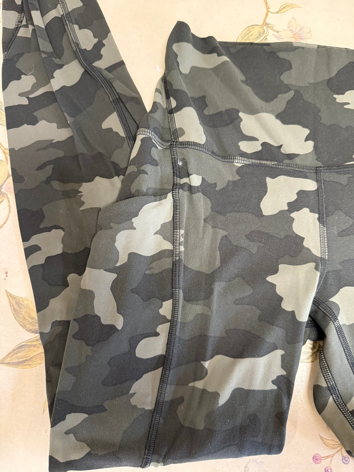 Lululemon Camo Leggings, 4