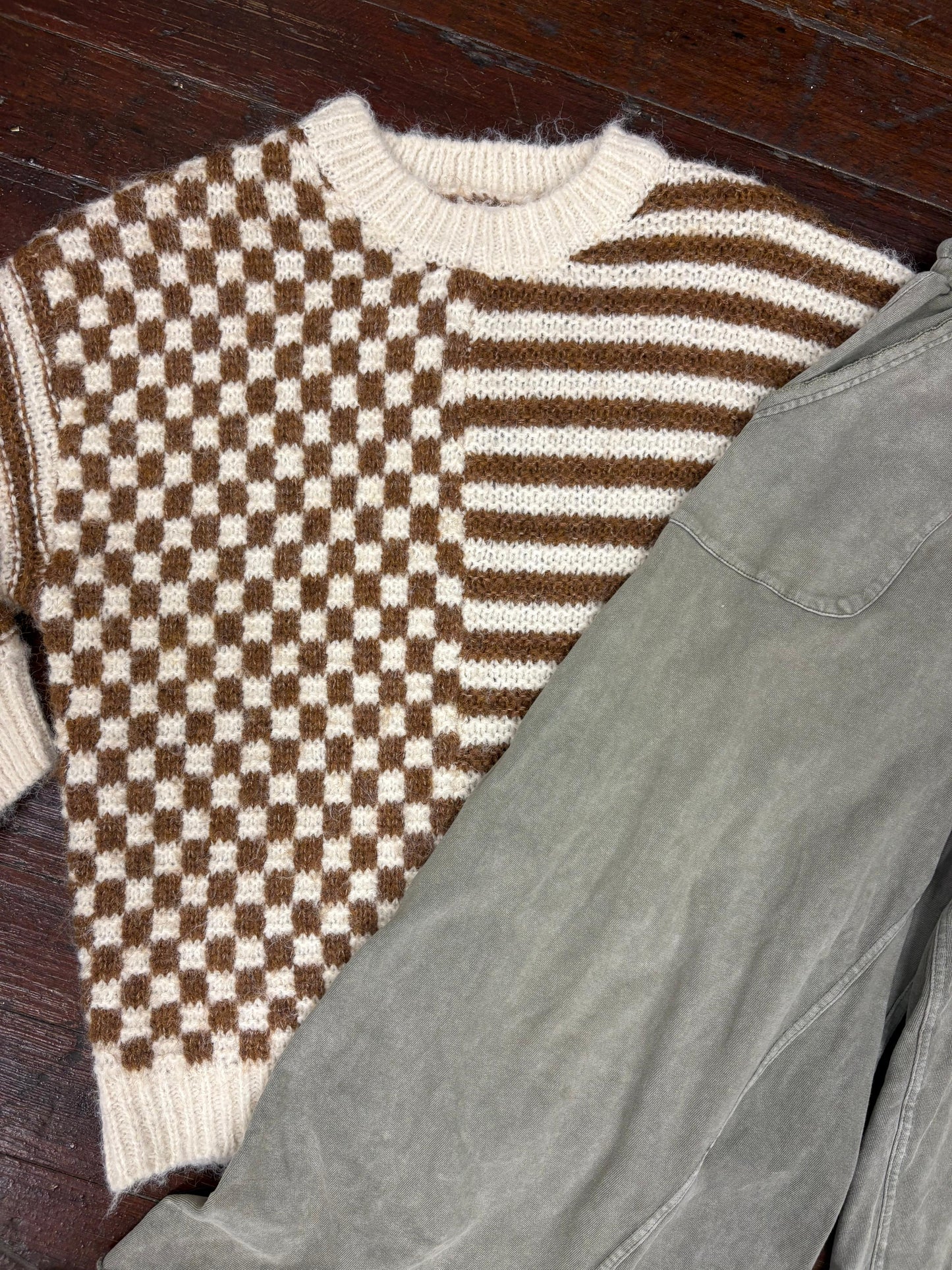Blu Pepper Cream/Brown Sweaters, S