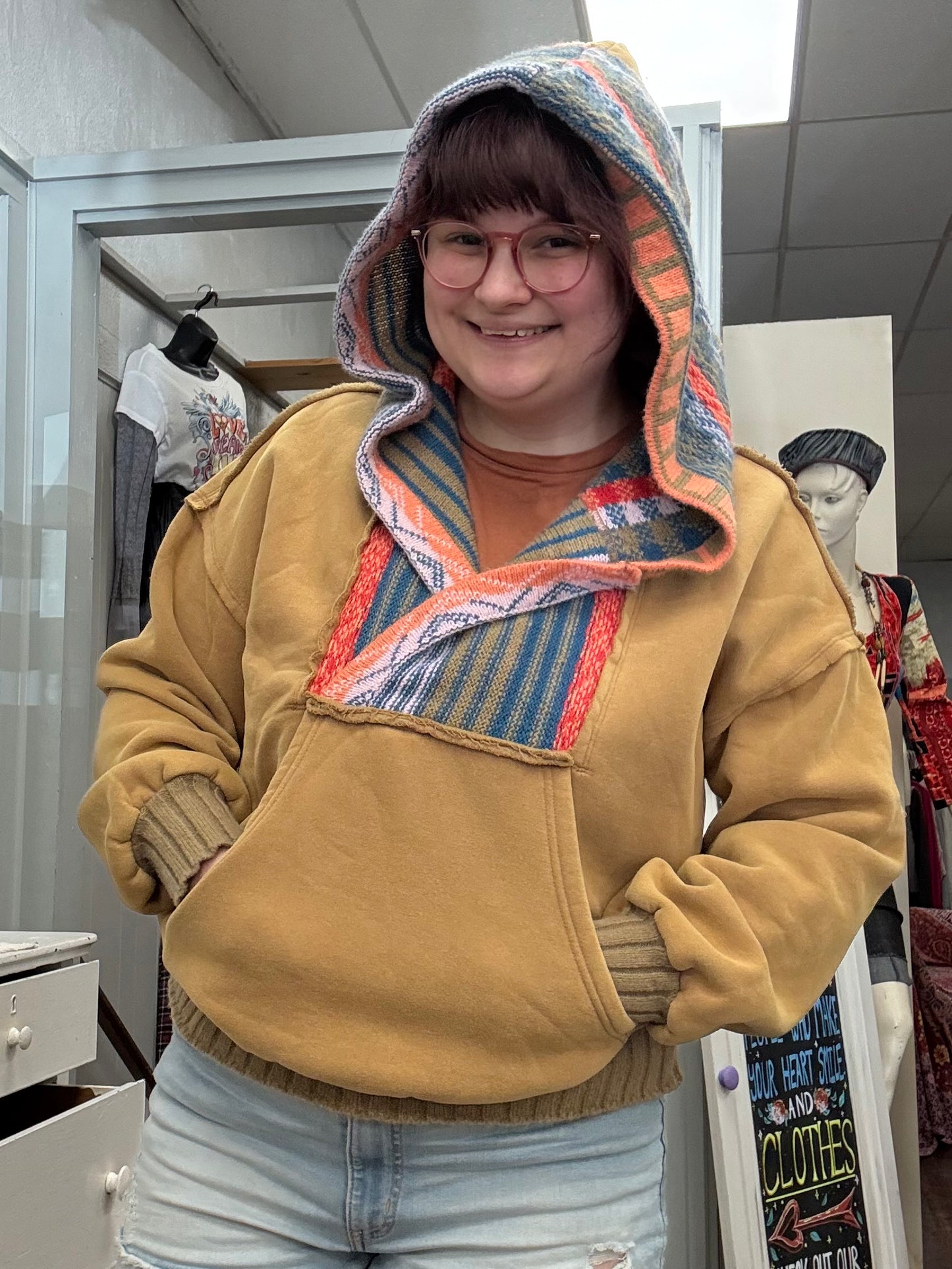 Easel Mustard Multi Hoodies, M