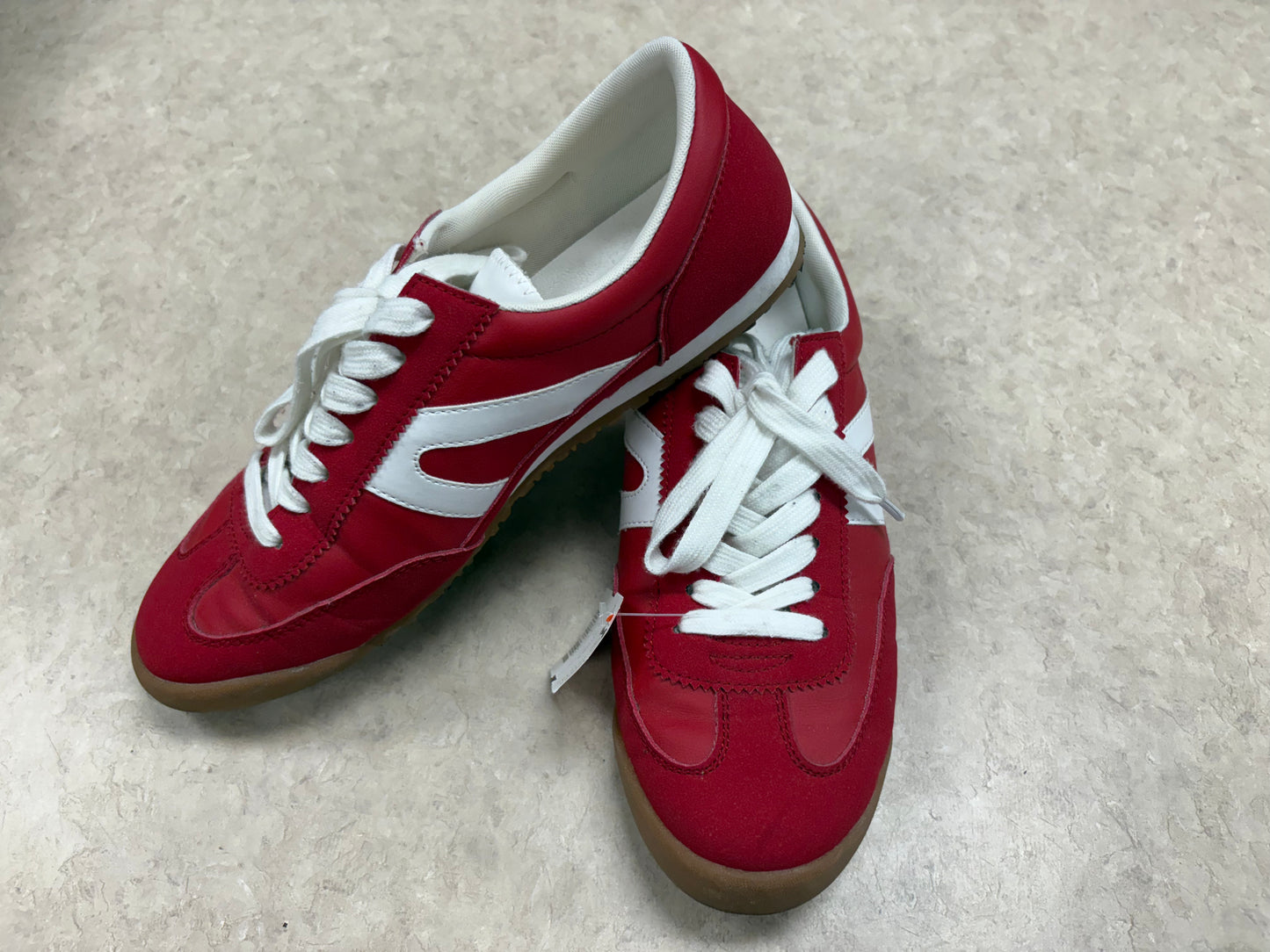 Madden Girl Red / White Shoes, 9