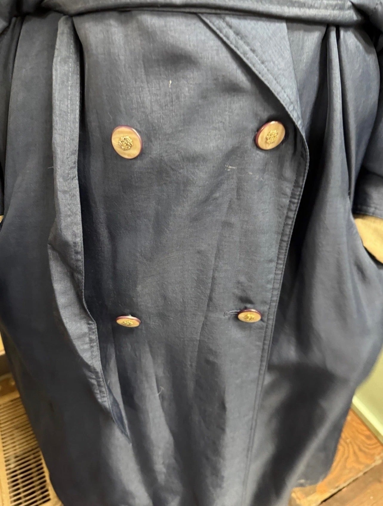 gallery navy and tan Vintage, 22
