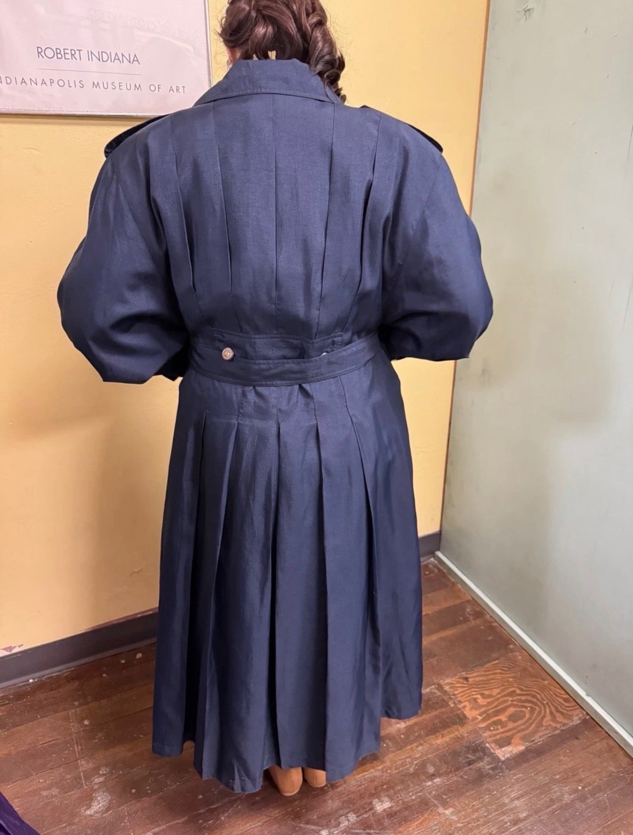 gallery navy and tan Vintage, 22