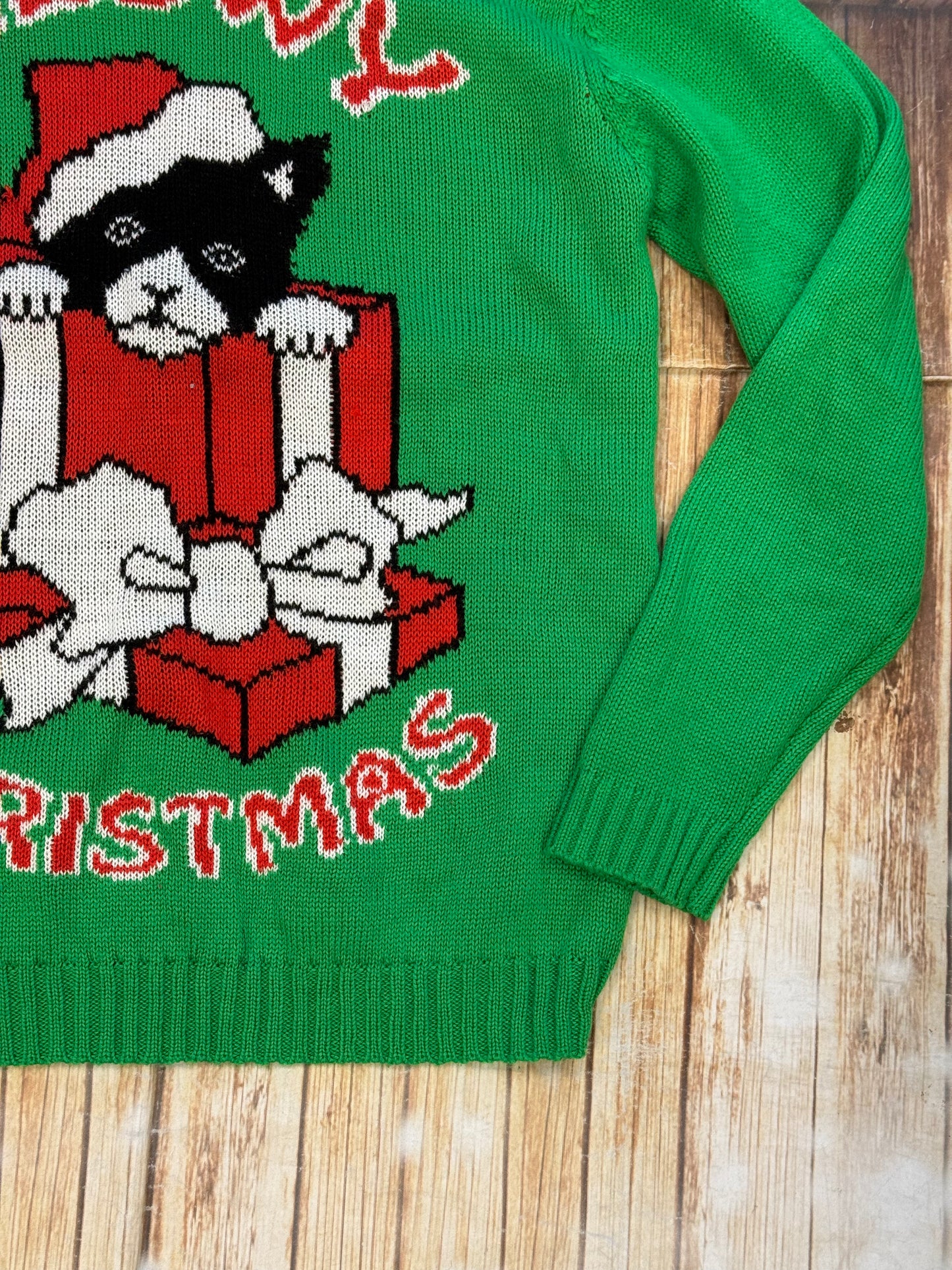 Blitzen & Company green Sweaters, large
