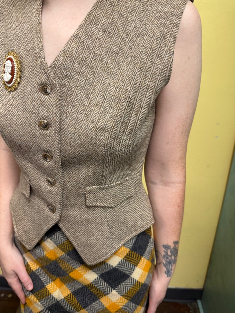 Herringbone tan Vest, Small/medium